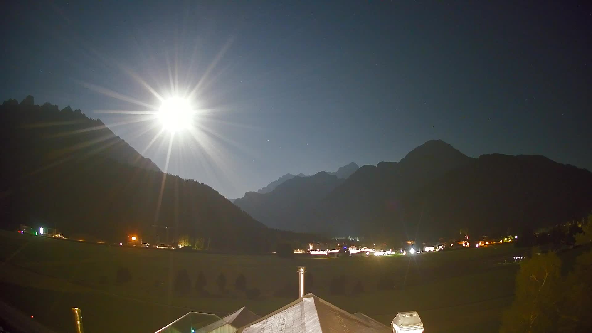 Spletna kamera Toblach Dolomiti – Pogled iz hotela Rosengarten