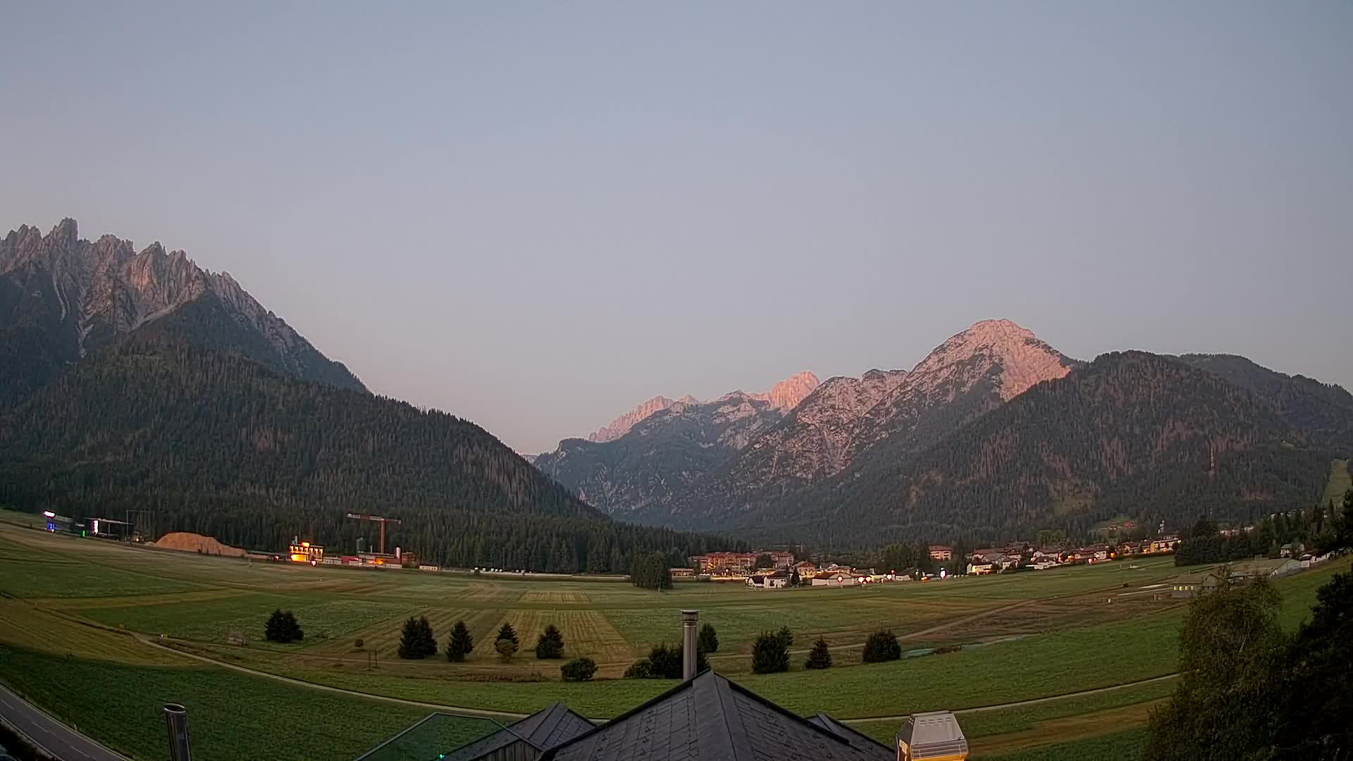 Webcam Toblach Dolomites – View from Hotel Rosengarten