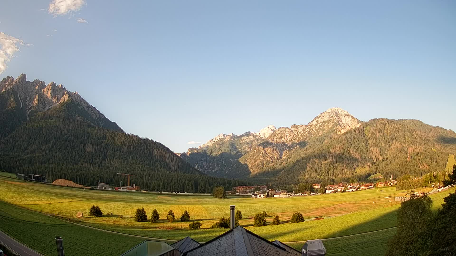 Webcam Toblach Dolomites – View from Hotel Rosengarten