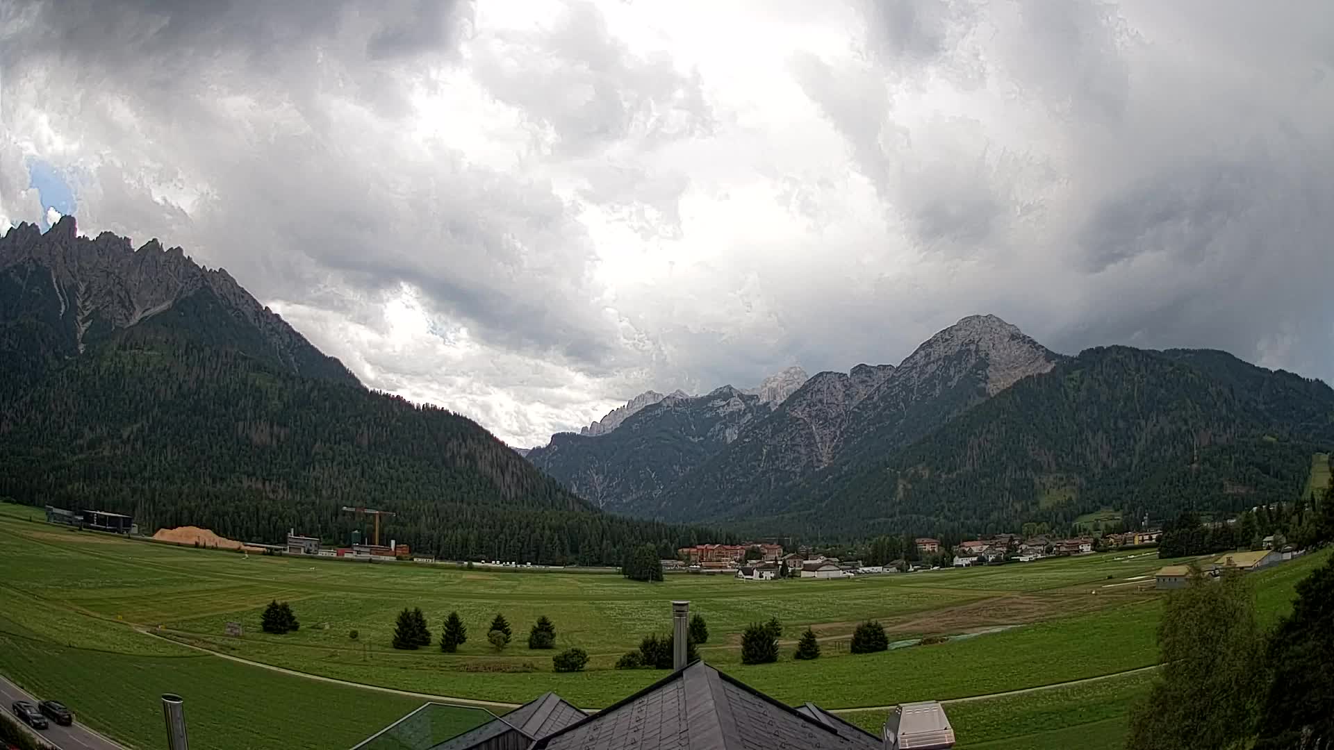 Webcam Toblach Dolomites – View from Hotel Rosengarten