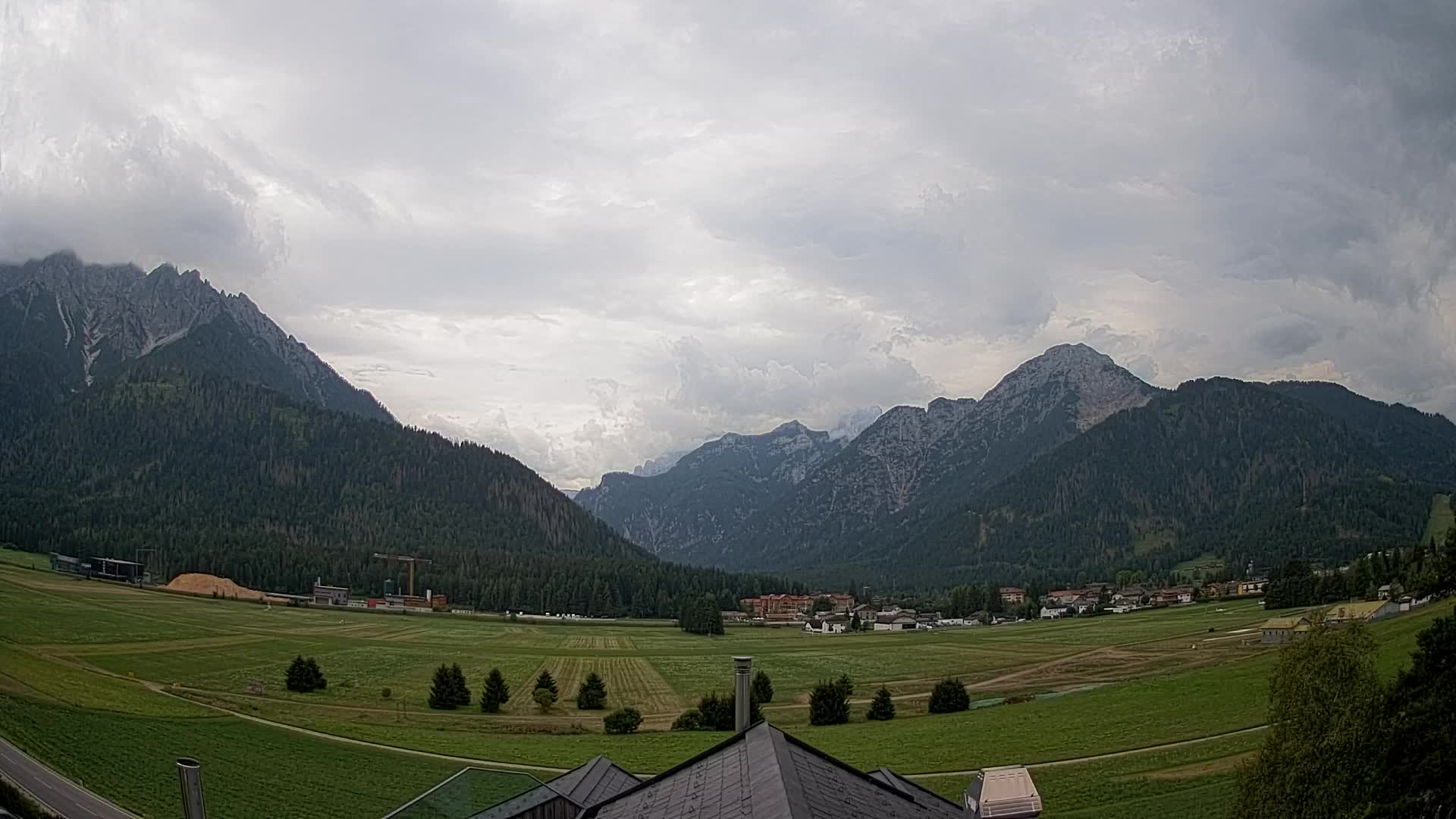 Webcam Toblach Dolomites – View from Hotel Rosengarten