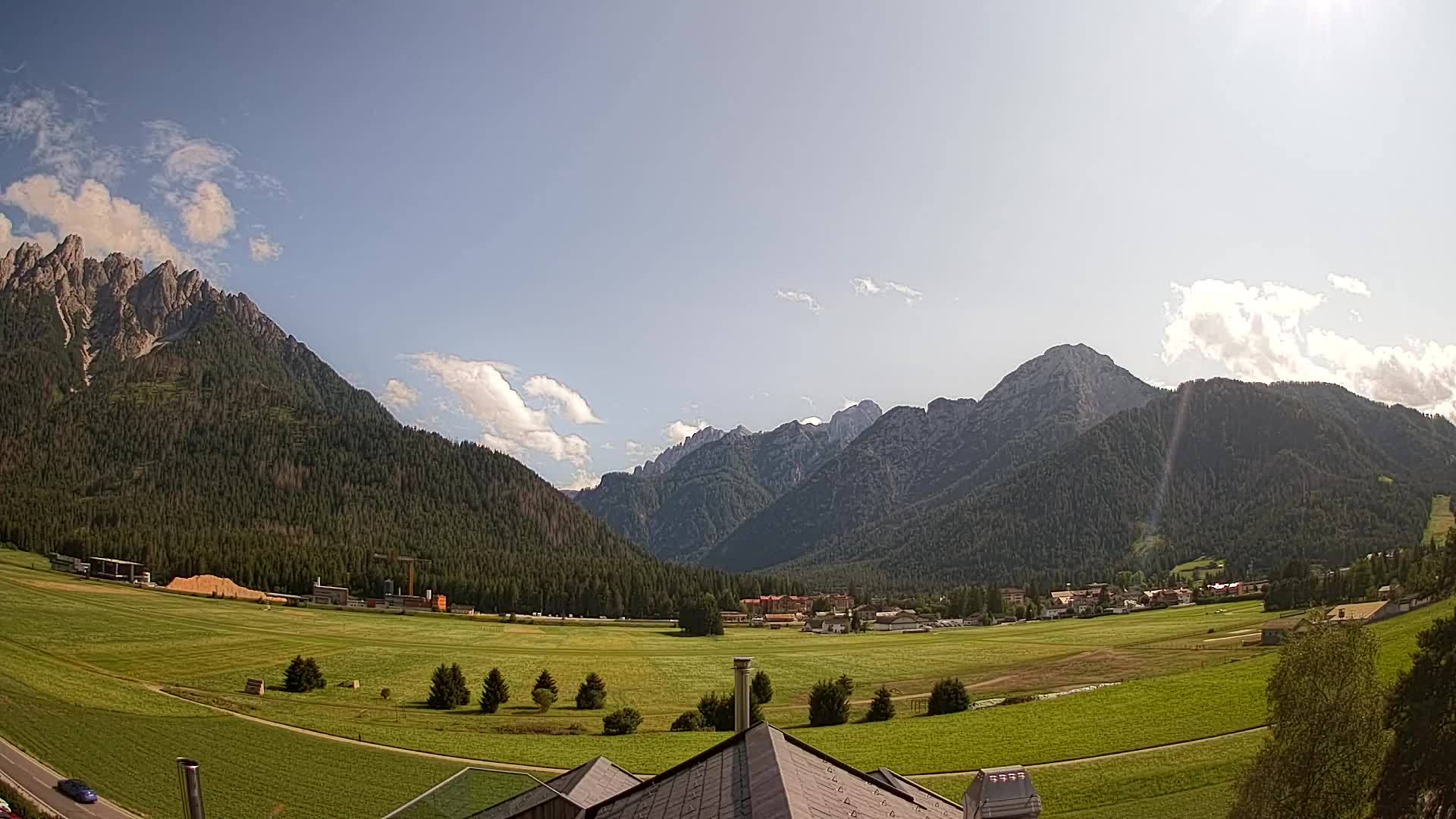 Webcam Toblach Dolomites – View from Hotel Rosengarten
