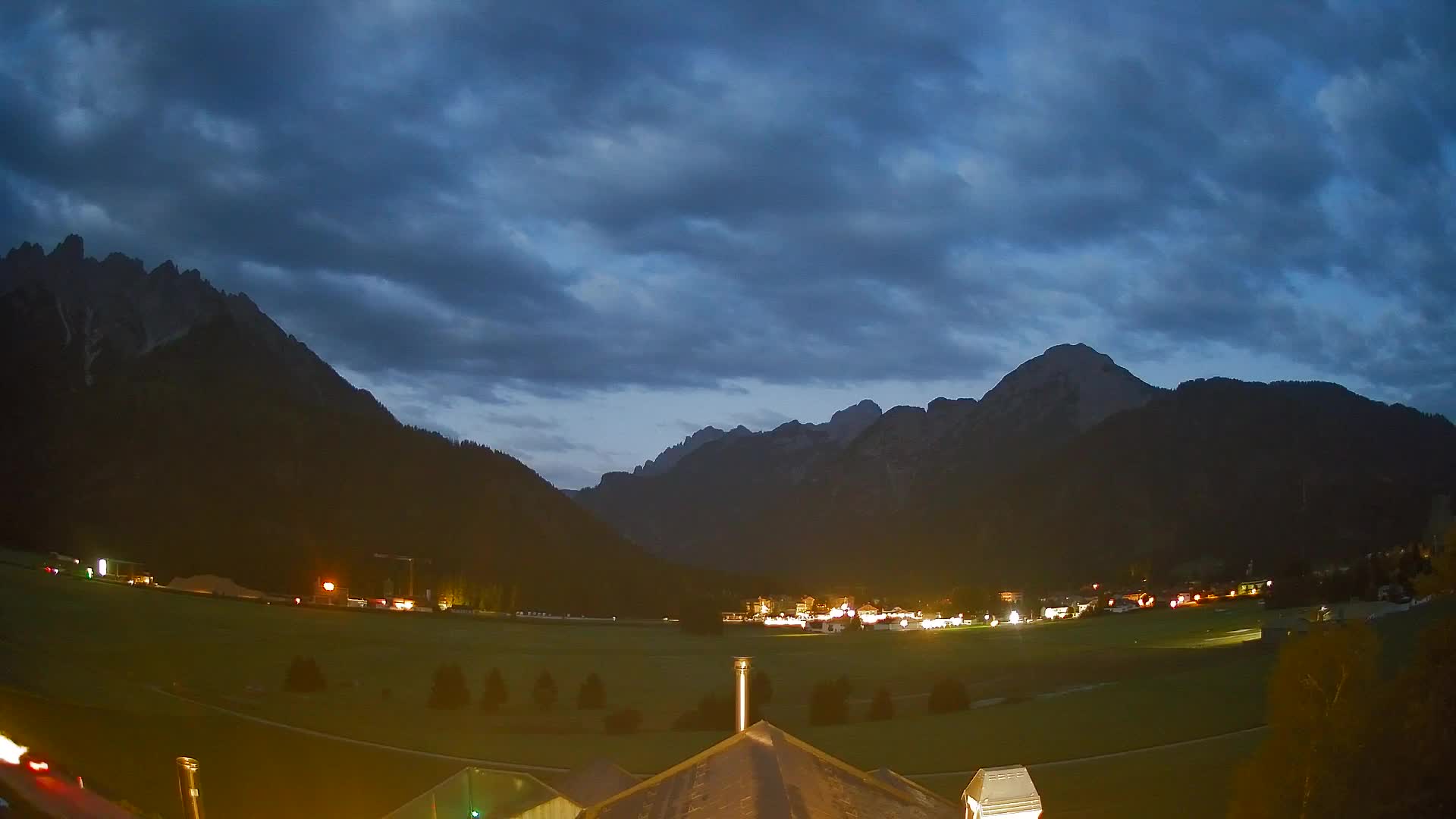 Webcam Toblach Dolomites – View from Hotel Rosengarten