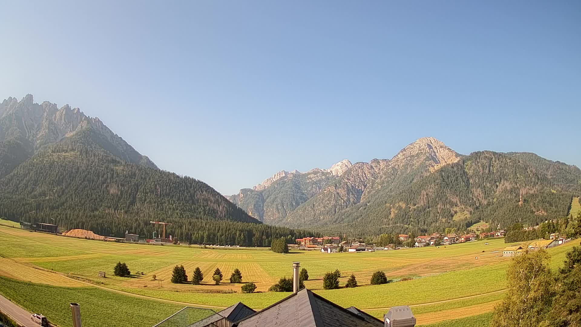 Webcam Toblach Dolomites – View from Hotel Rosengarten