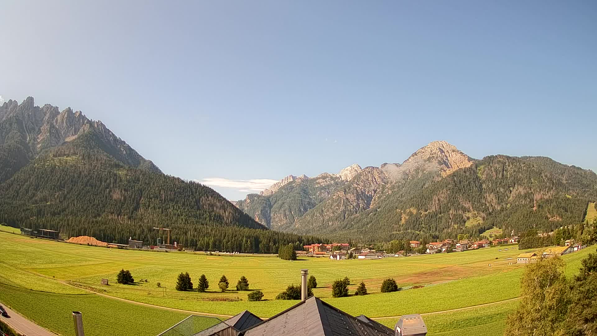 Webcam Toblach Dolomites – View from Hotel Rosengarten