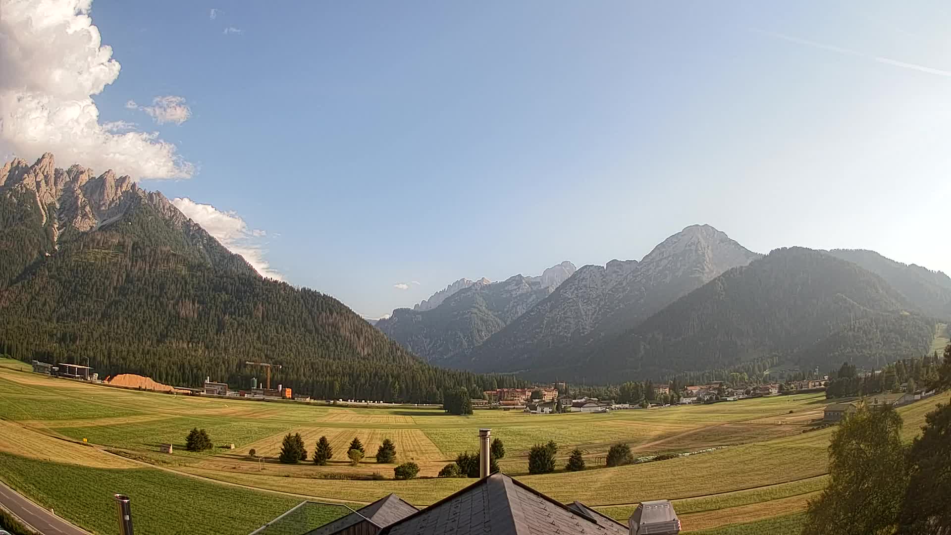 Webcam Toblach Dolomites – View from Hotel Rosengarten