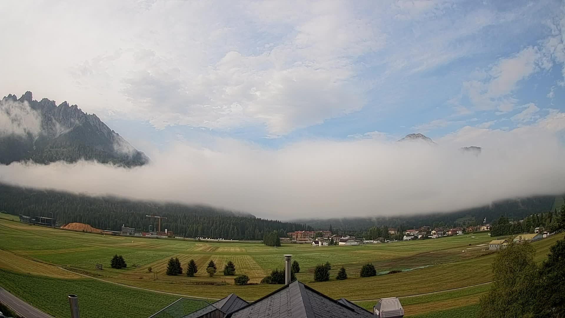 Webcam Toblach Dolomites – View from Hotel Rosengarten