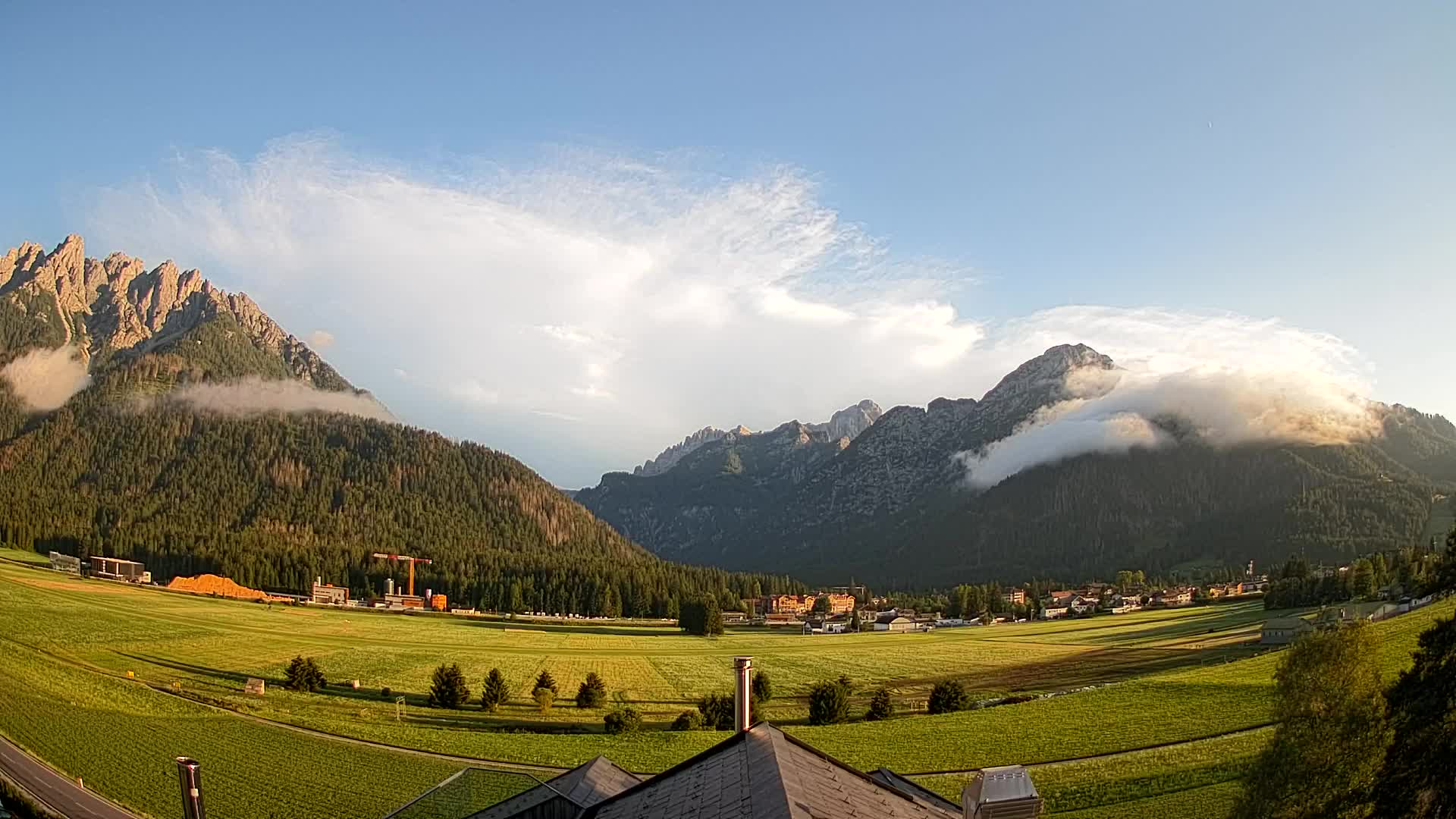 Webcam Toblach Dolomites – View from Hotel Rosengarten