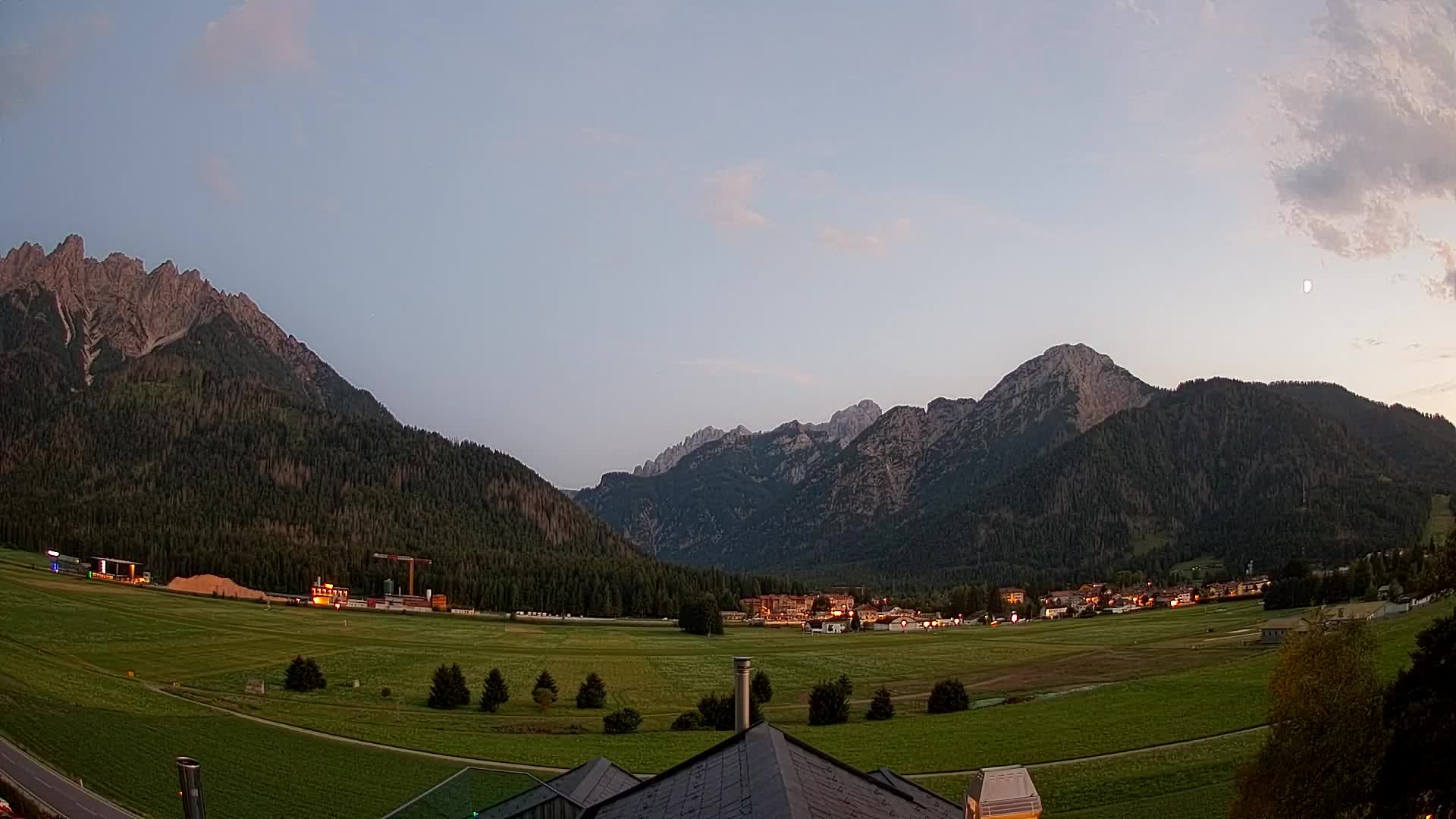 Spletna kamera Toblach Dolomiti – Pogled iz hotela Rosengarten