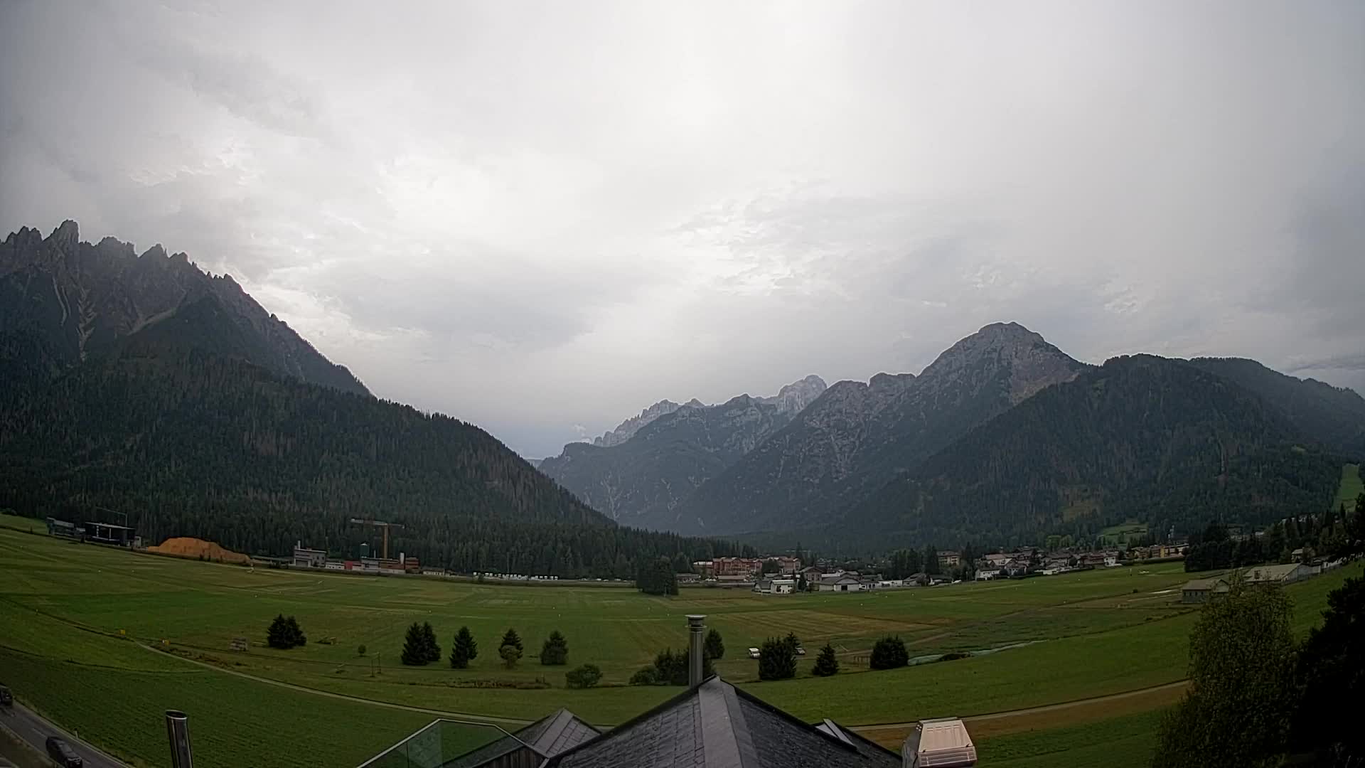 Webcam Toblach Dolomites – View from Hotel Rosengarten