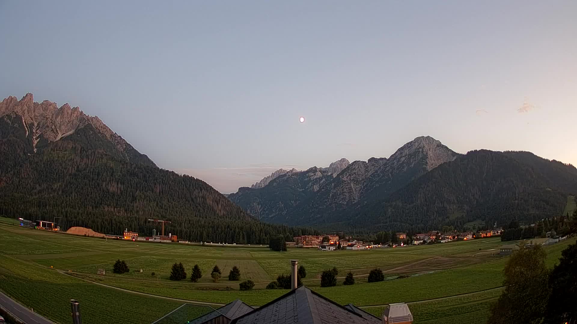 Webcam Toblach Dolomites – View from Hotel Rosengarten