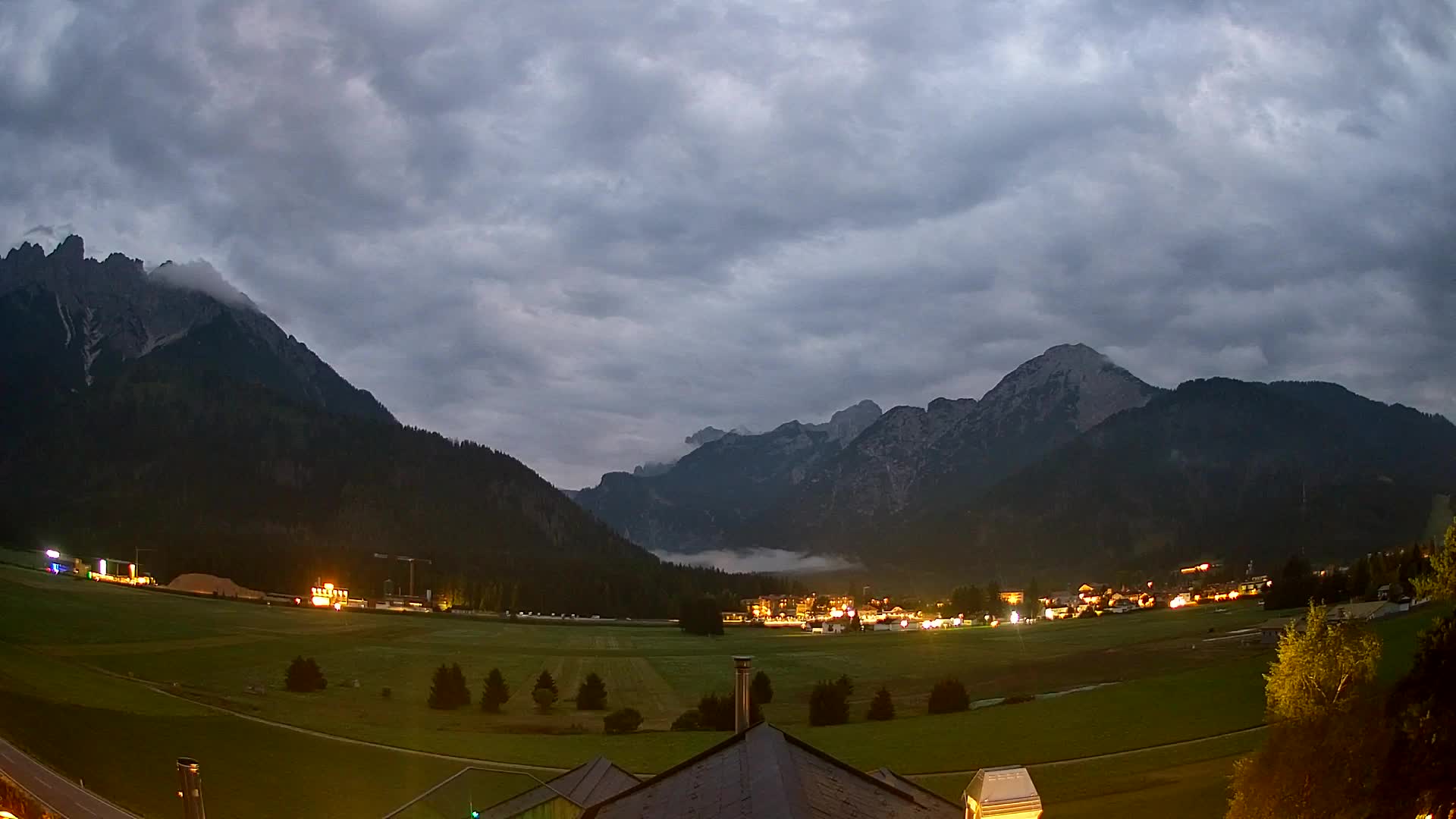 Webcam Toblach Dolomites – View from Hotel Rosengarten