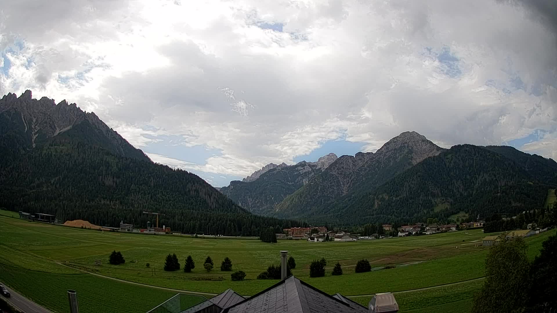 Webcam Dobbiaco Dolomiti – Vista dall’Hotel Rosengarten