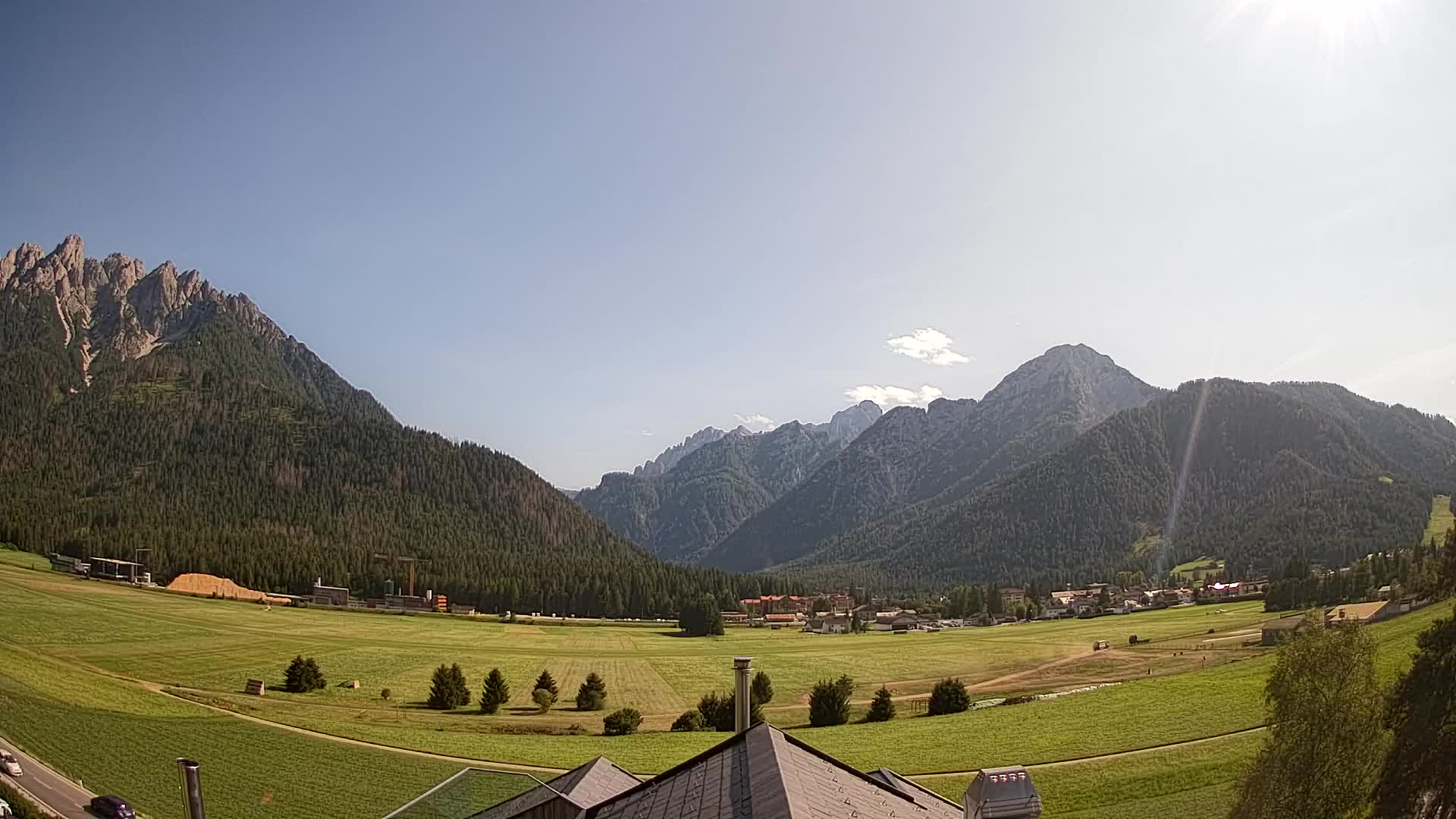 Webcam Toblach Dolomites – View from Hotel Rosengarten