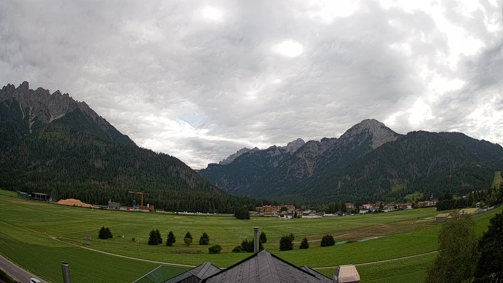 Webcam Toblach Dolomites – View from Hotel Rosengarten