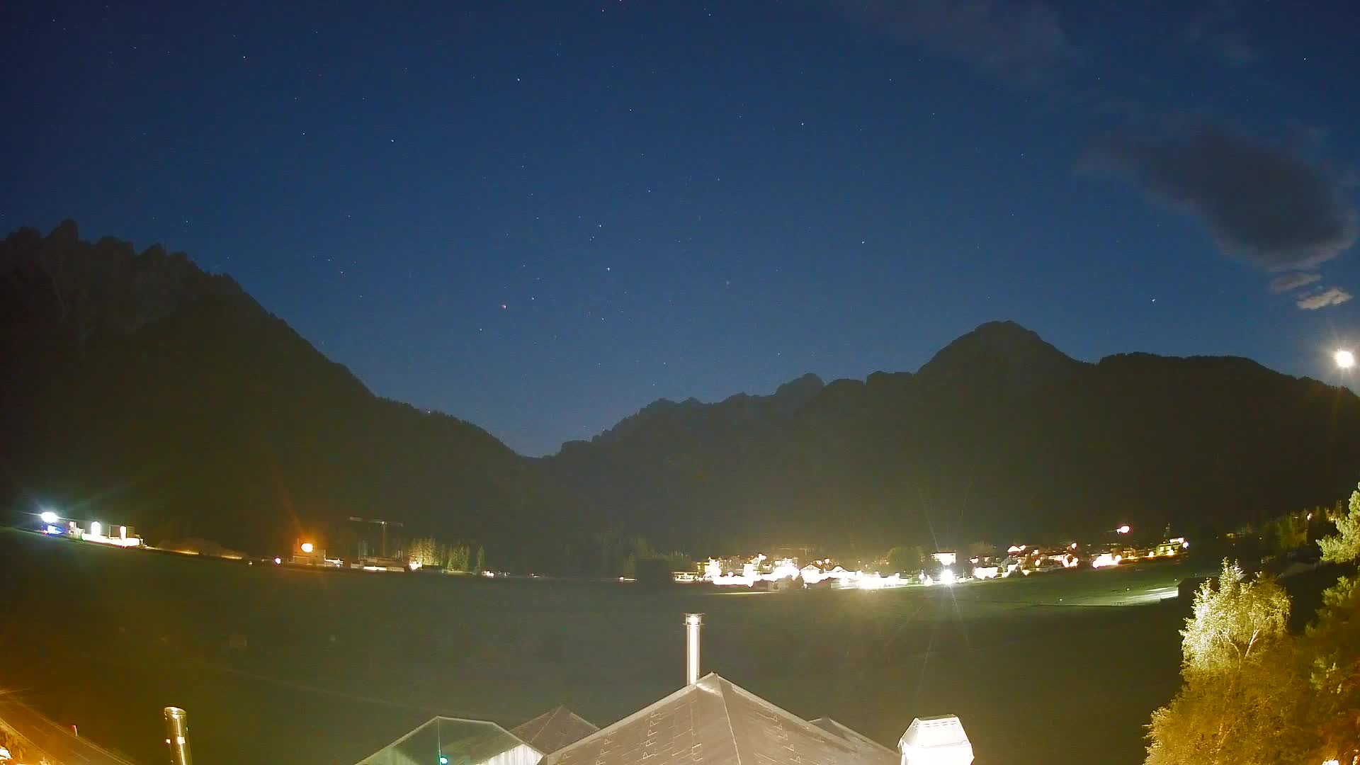 Webcam Toblach Dolomites – View from Hotel Rosengarten