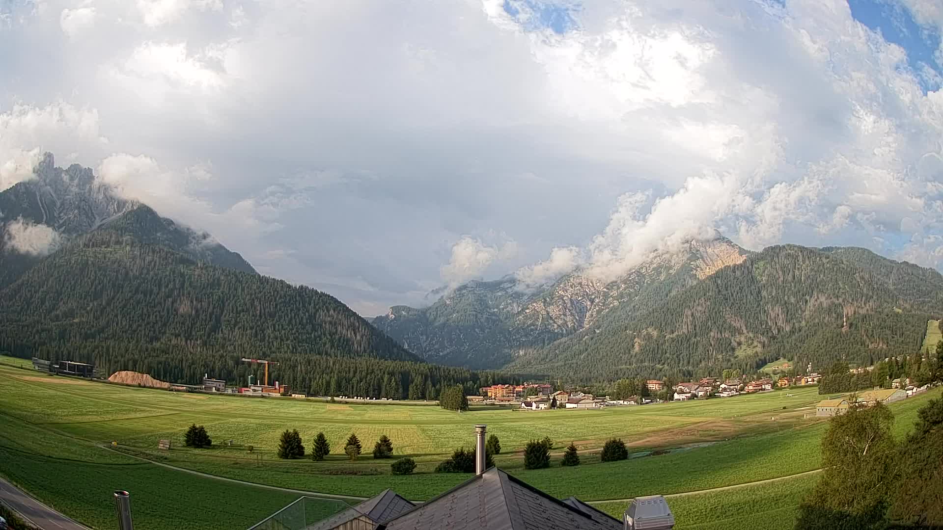 Webcam Toblach Dolomites – View from Hotel Rosengarten