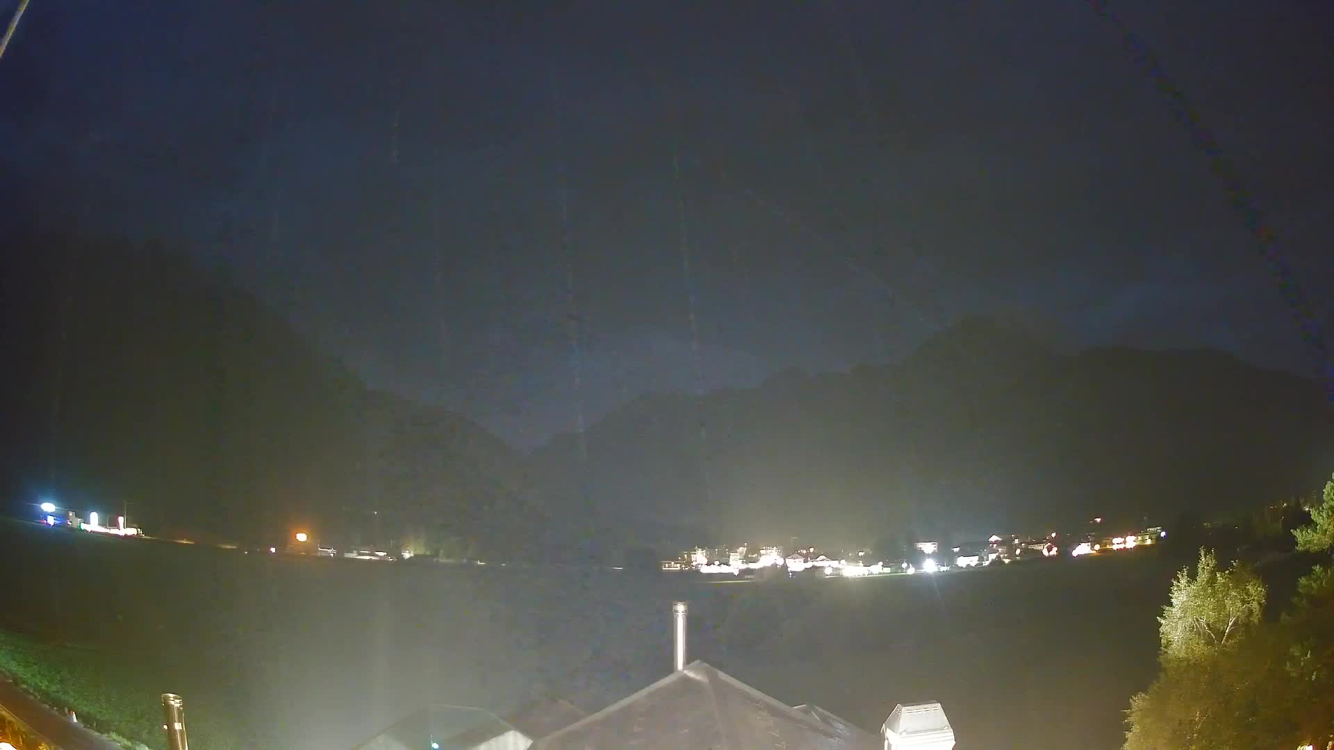 Web kamera Toblach Dolomiti – Pogled s Hotela Rosengarten