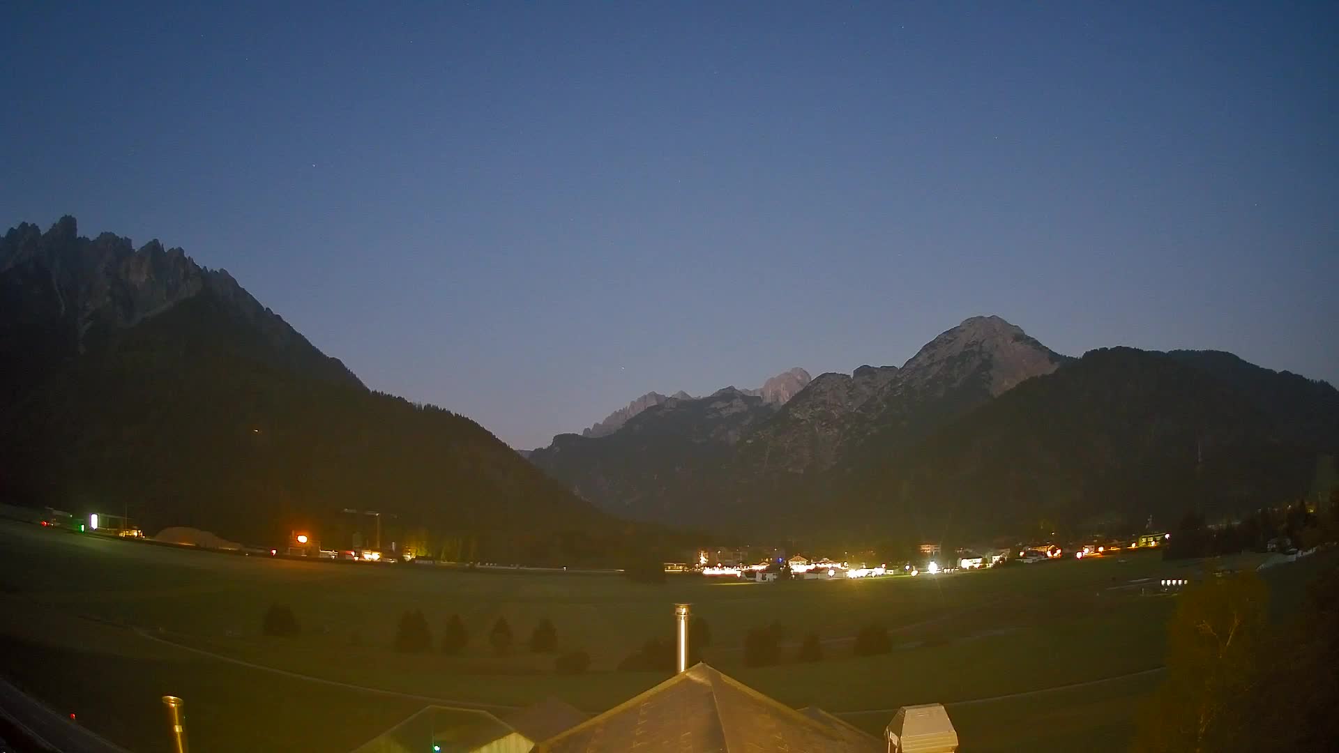 Webcam Toblach Dolomites – View from Hotel Rosengarten