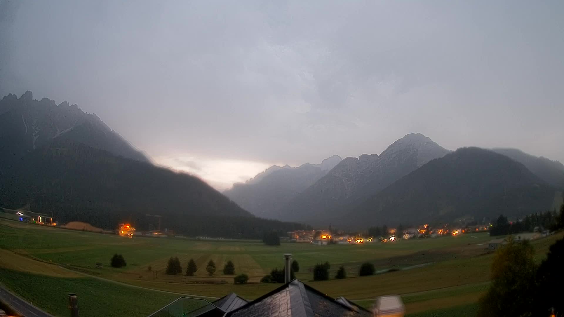 Webcam Toblach Dolomites – View from Hotel Rosengarten