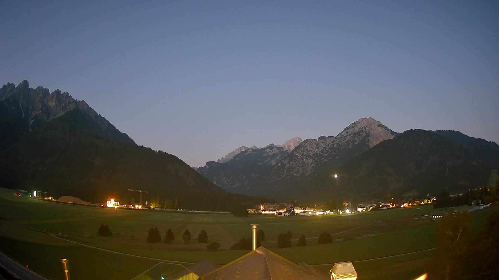 Webcam Toblach Dolomites – View from Hotel Rosengarten