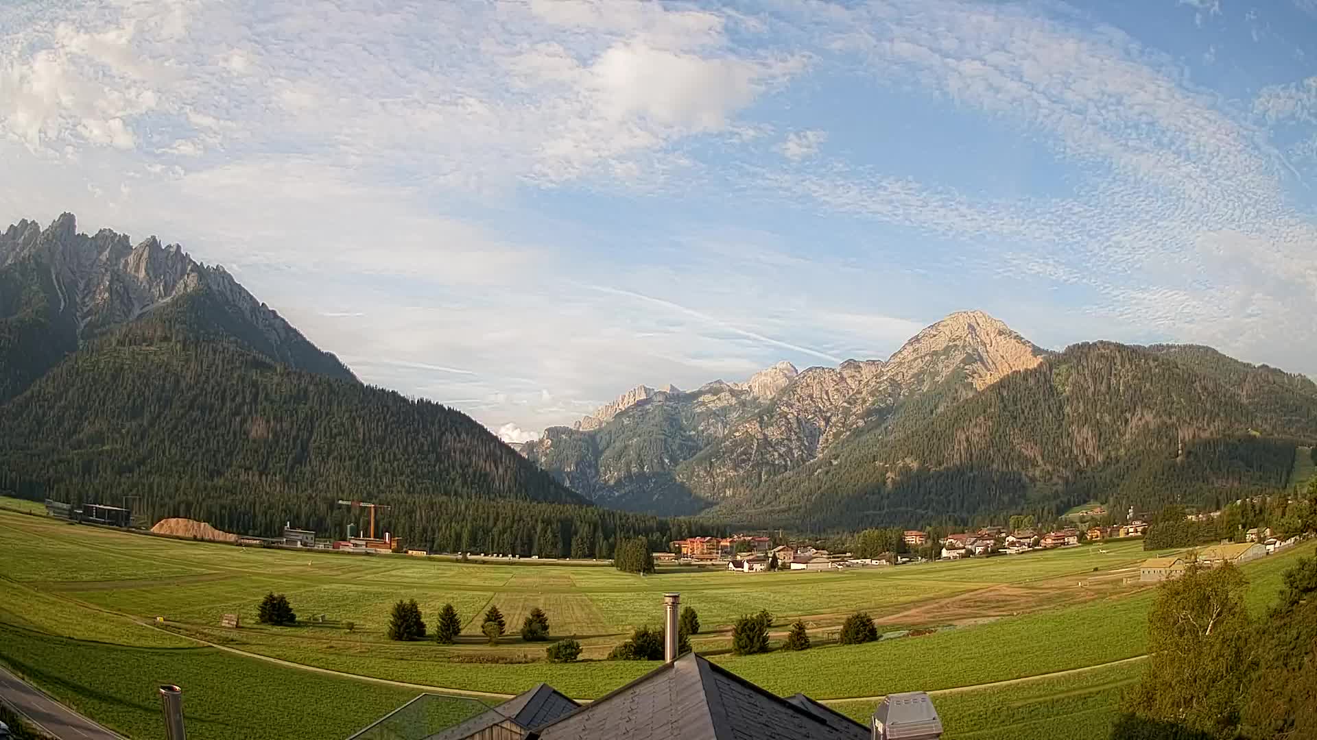 Webcam Toblach Dolomites – View from Hotel Rosengarten