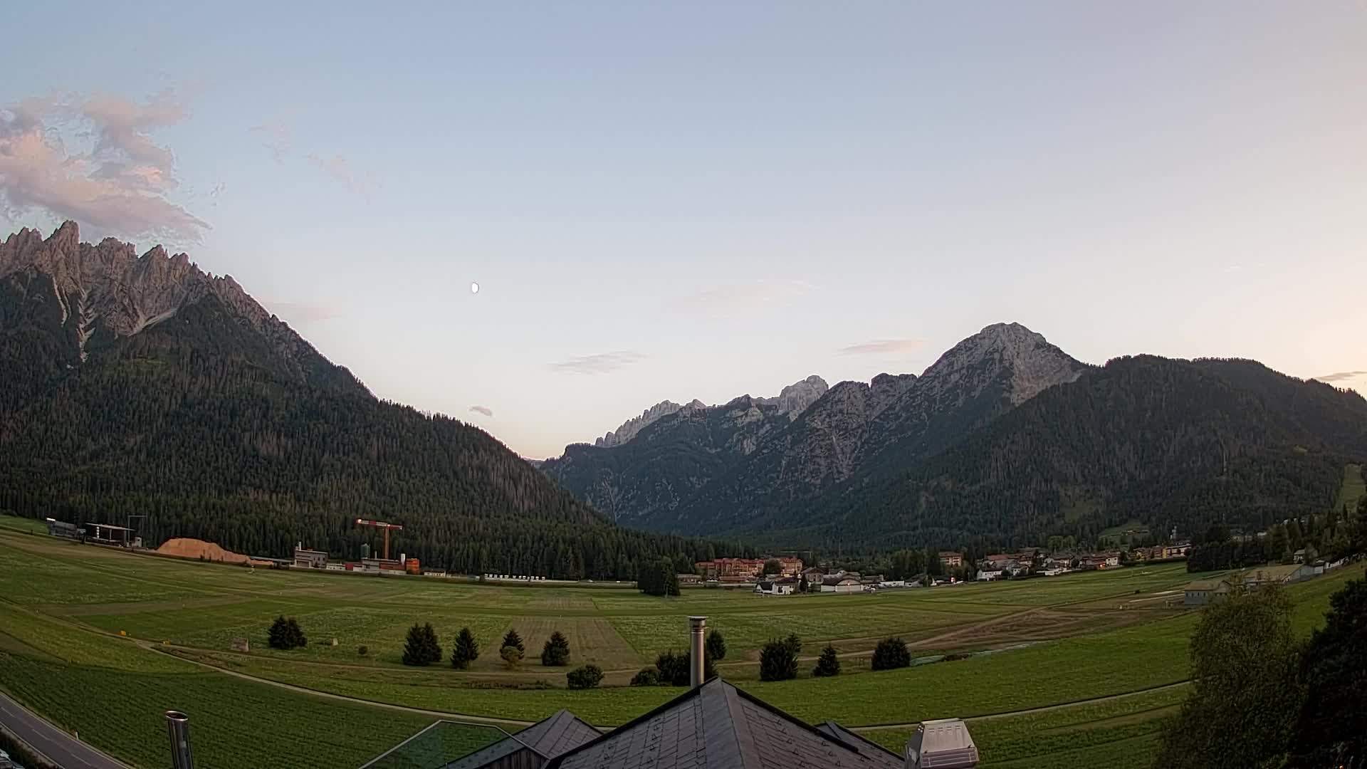 Webcam Toblach Dolomites – View from Hotel Rosengarten