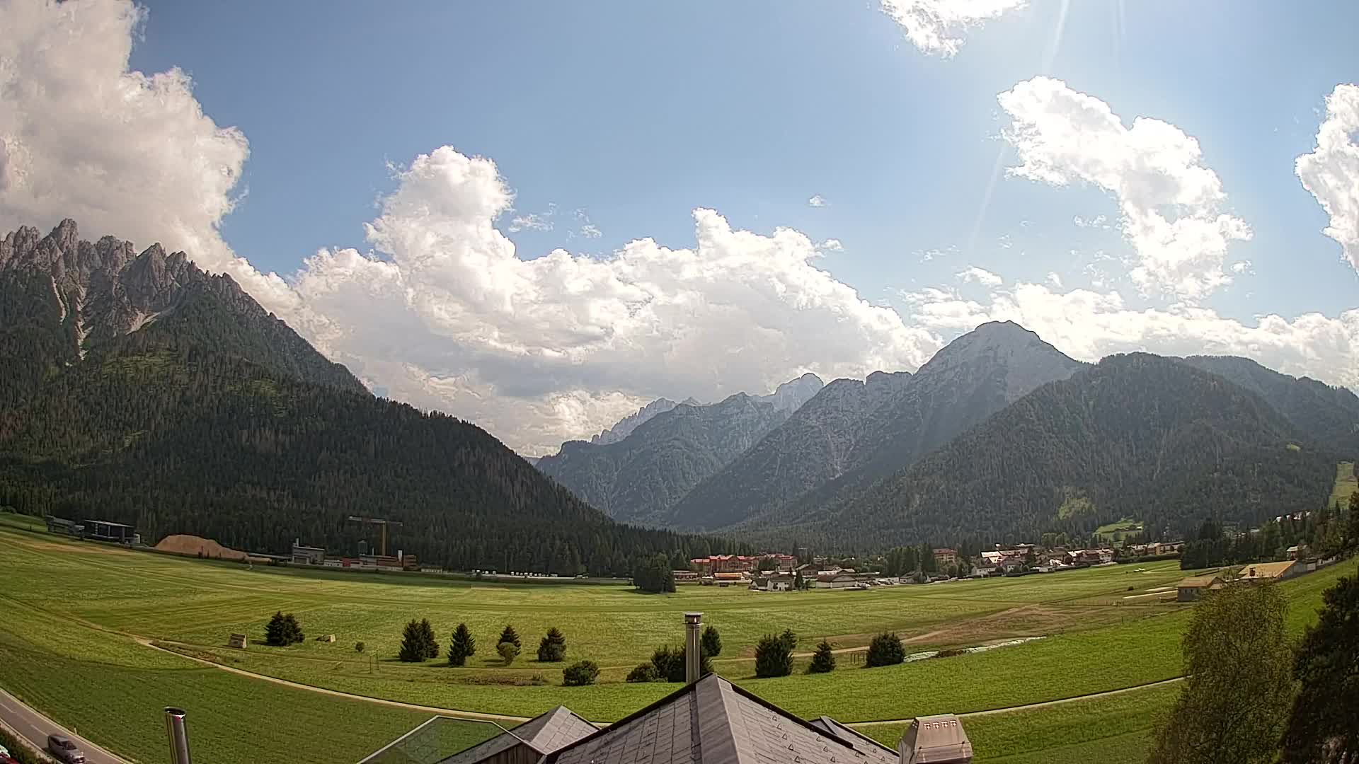 Webcam Toblach Dolomites – View from Hotel Rosengarten