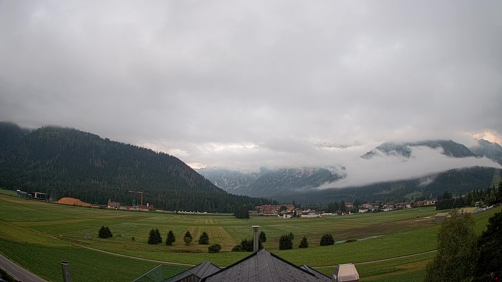 Webcam Toblach Dolomites – View from Hotel Rosengarten