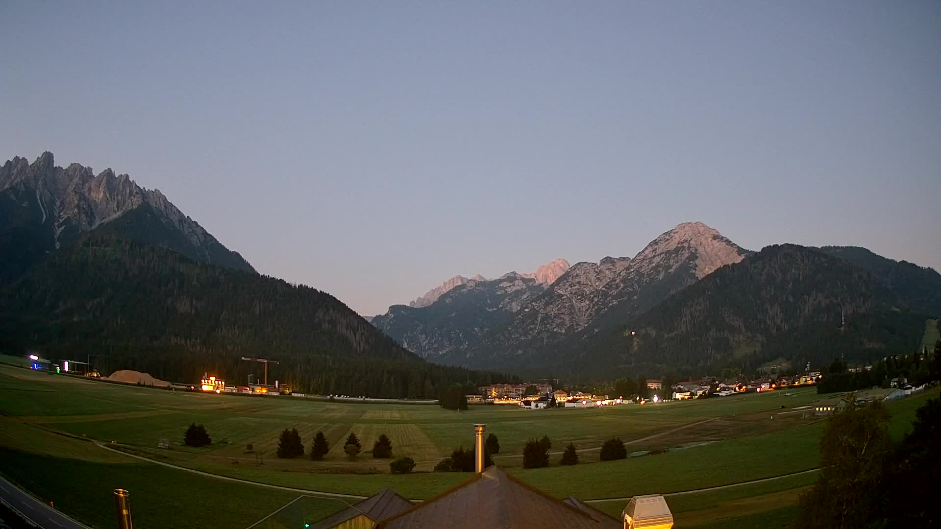Webcam Toblach Dolomites – View from Hotel Rosengarten