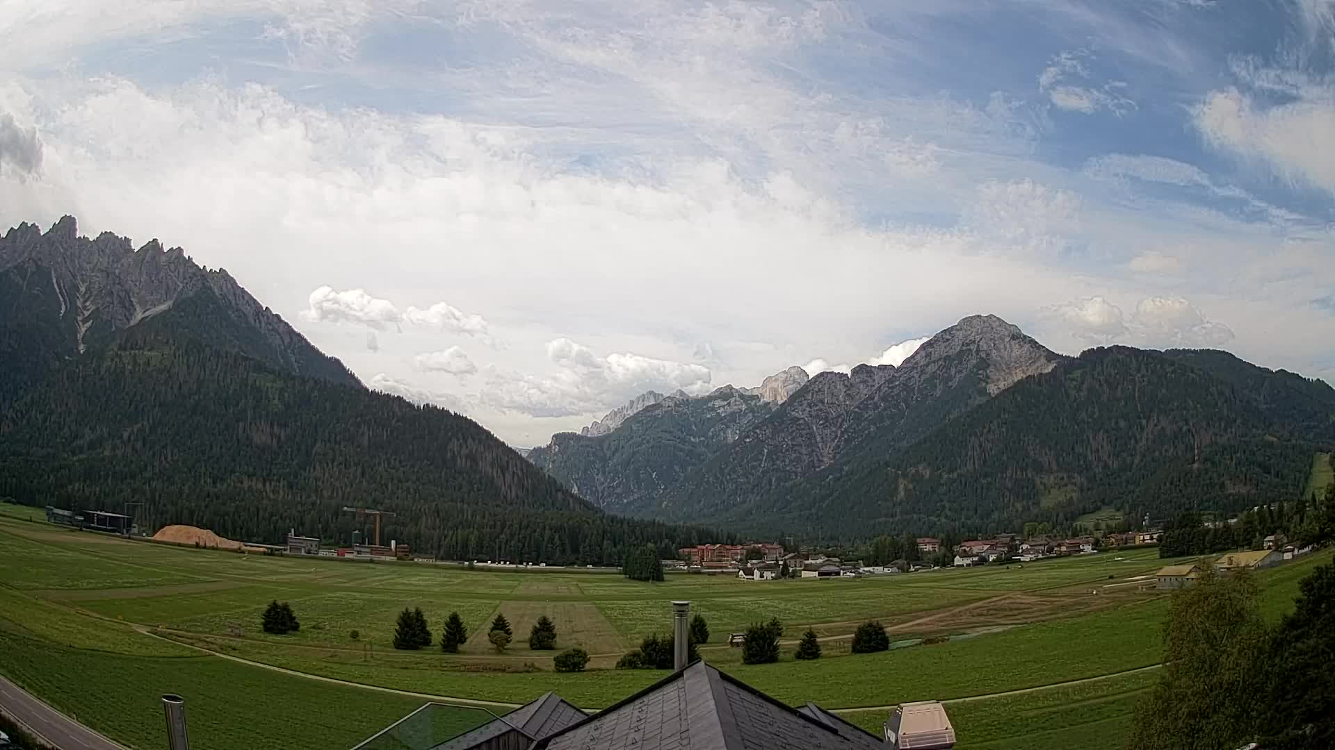 Webcam Toblach Dolomites – View from Hotel Rosengarten