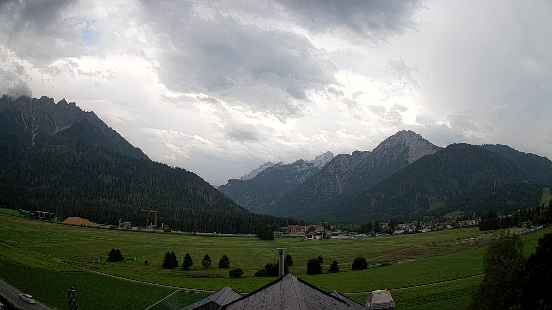 Webcam Toblach Dolomites – View from Hotel Rosengarten