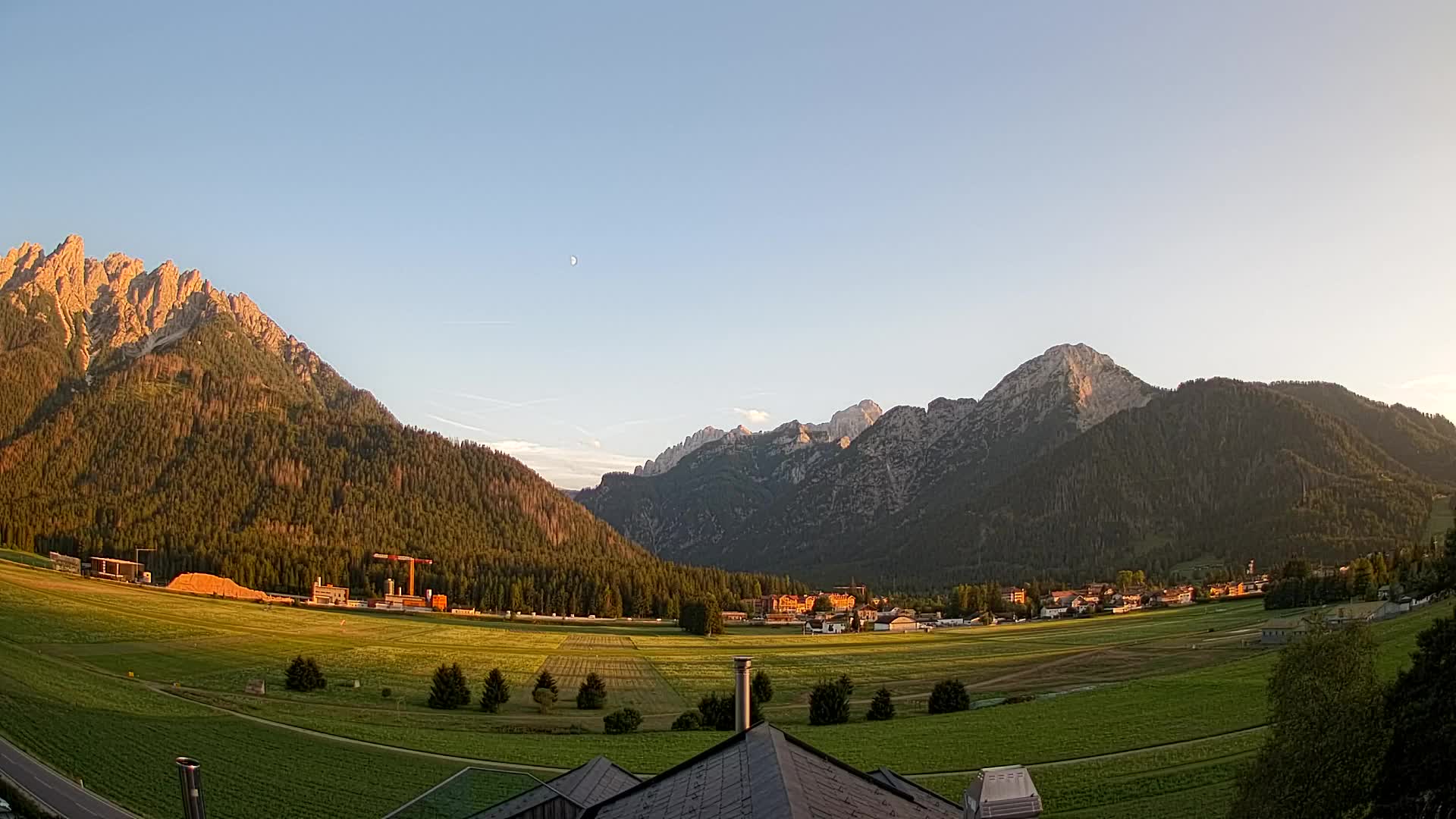 Webcam Toblach Dolomites – View from Hotel Rosengarten