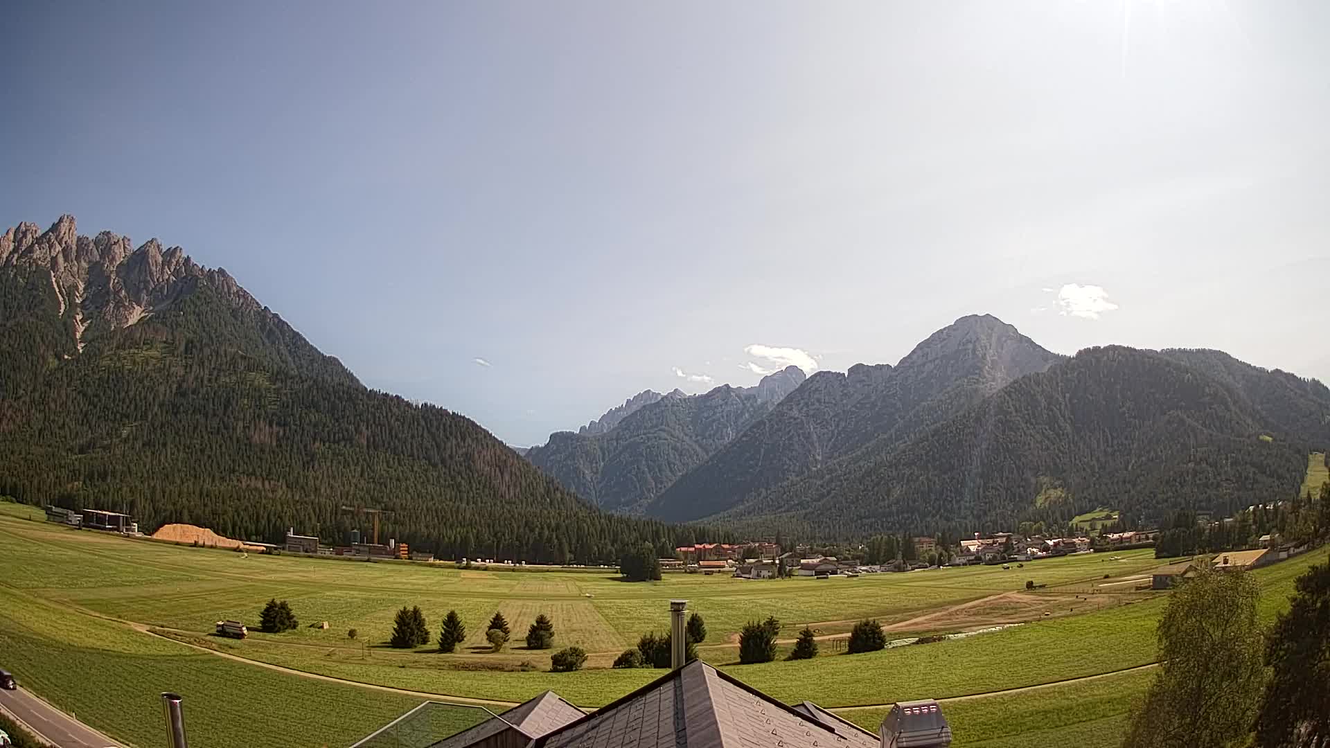 Web kamera Toblach Dolomiti – Pogled s Hotela Rosengarten