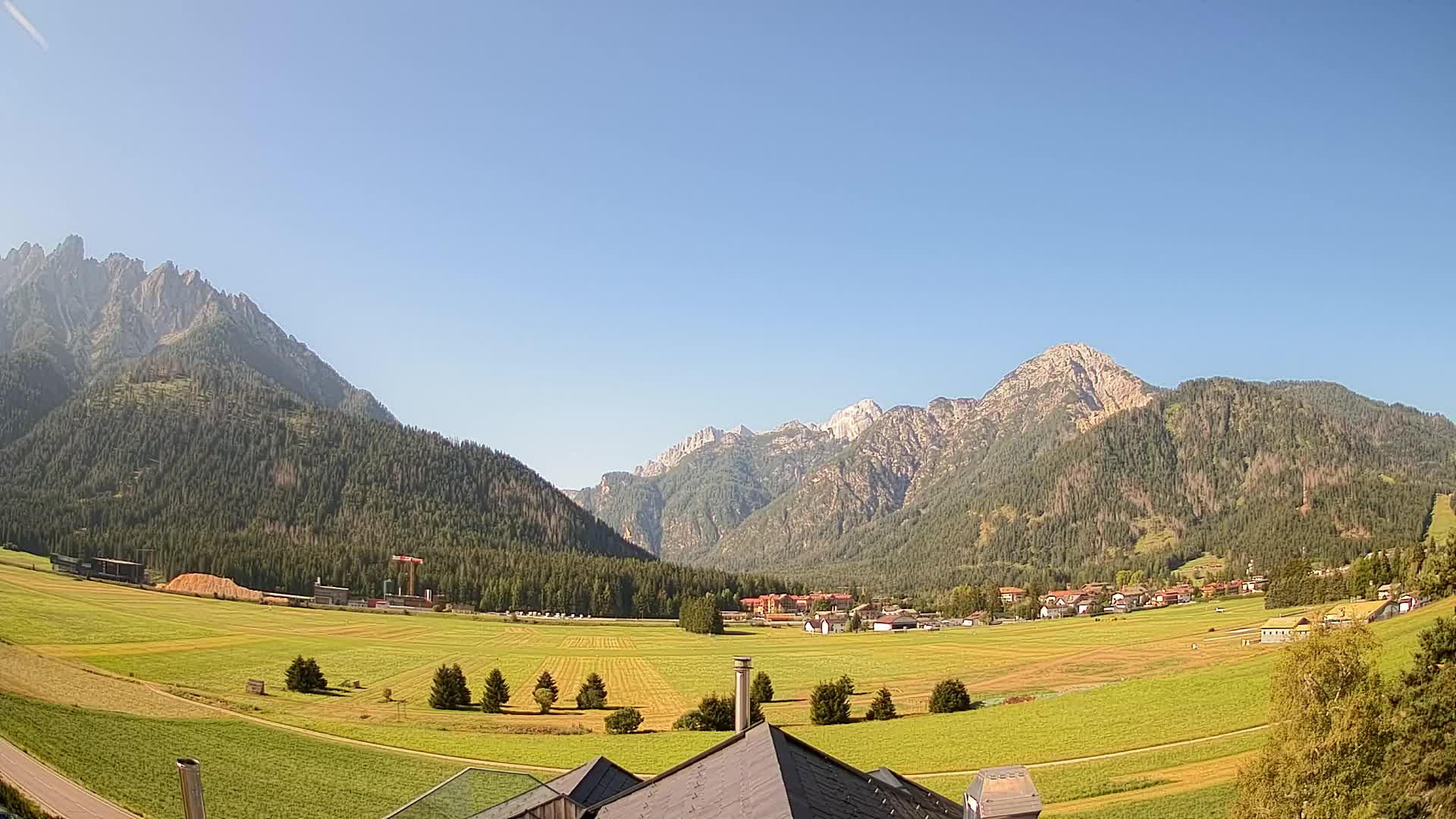Webcam Toblach Dolomites – View from Hotel Rosengarten