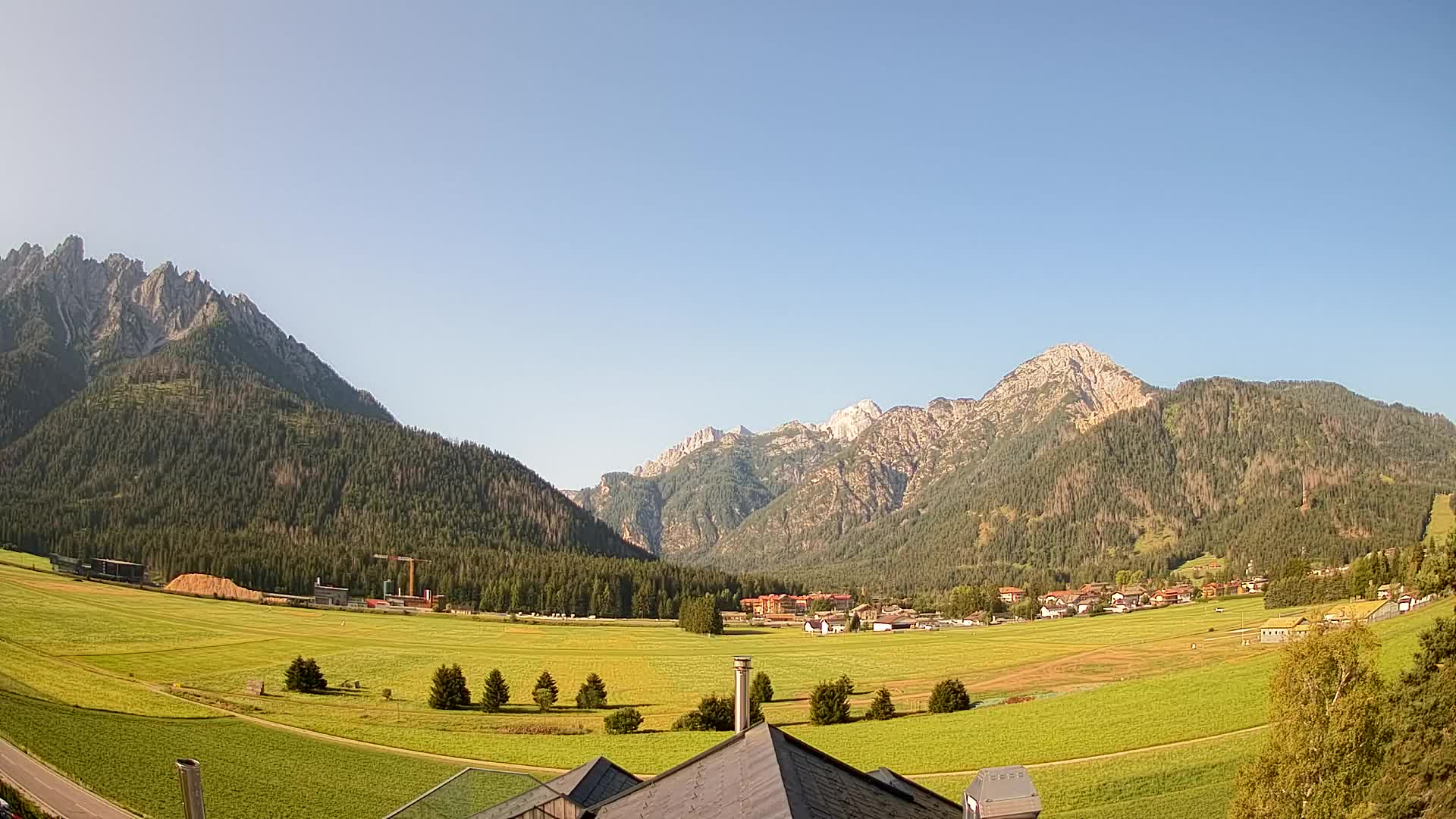 Web kamera Toblach Dolomiti – Pogled s Hotela Rosengarten