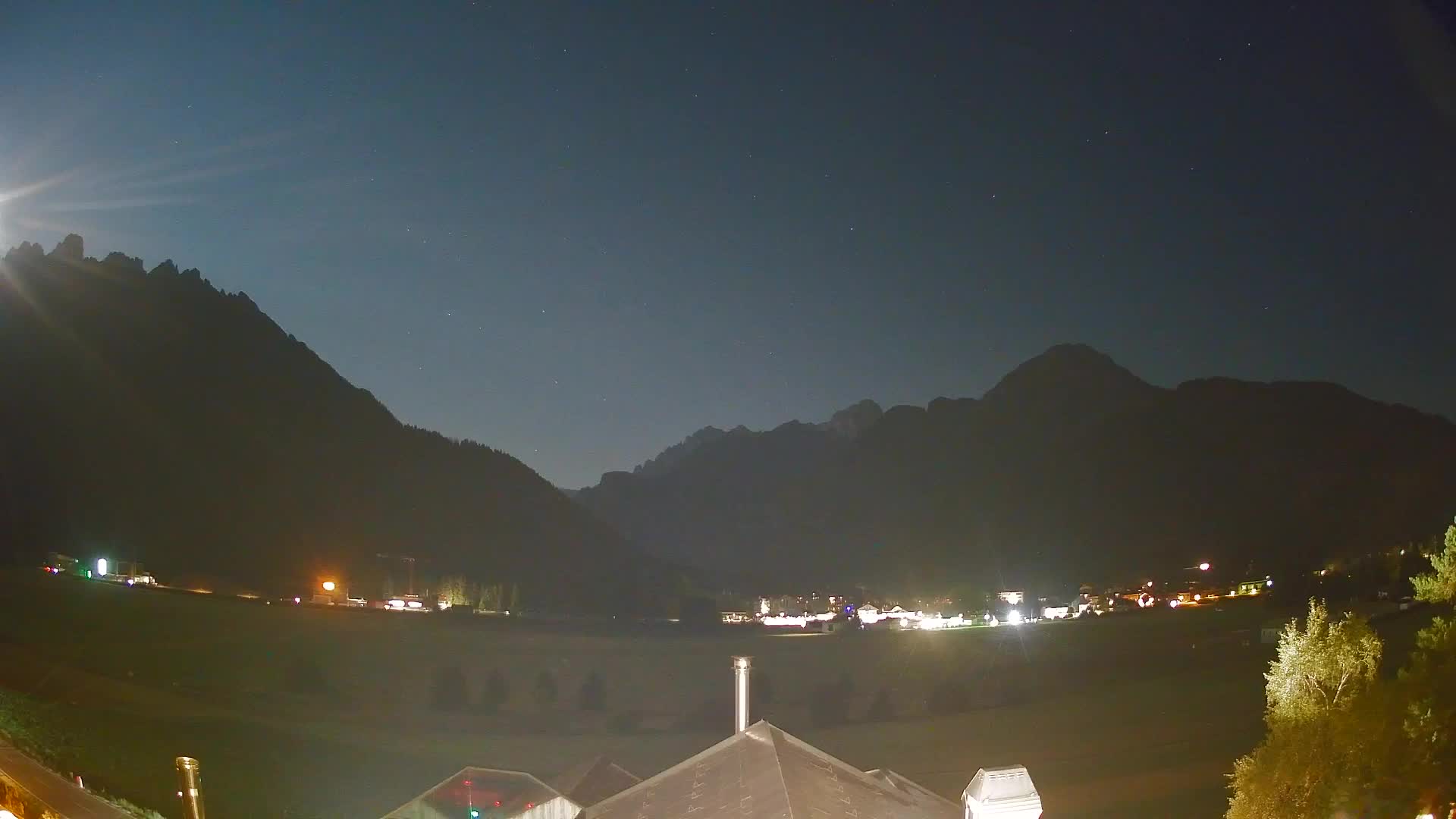 Webcam Toblach Dolomites – View from Hotel Rosengarten