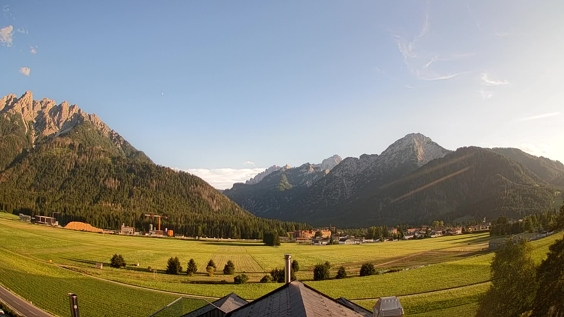 Webcam Toblach Dolomites – View from Hotel Rosengarten