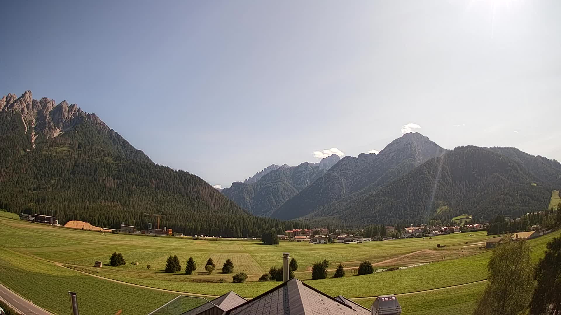 Webcam Toblach Dolomites – View from Hotel Rosengarten
