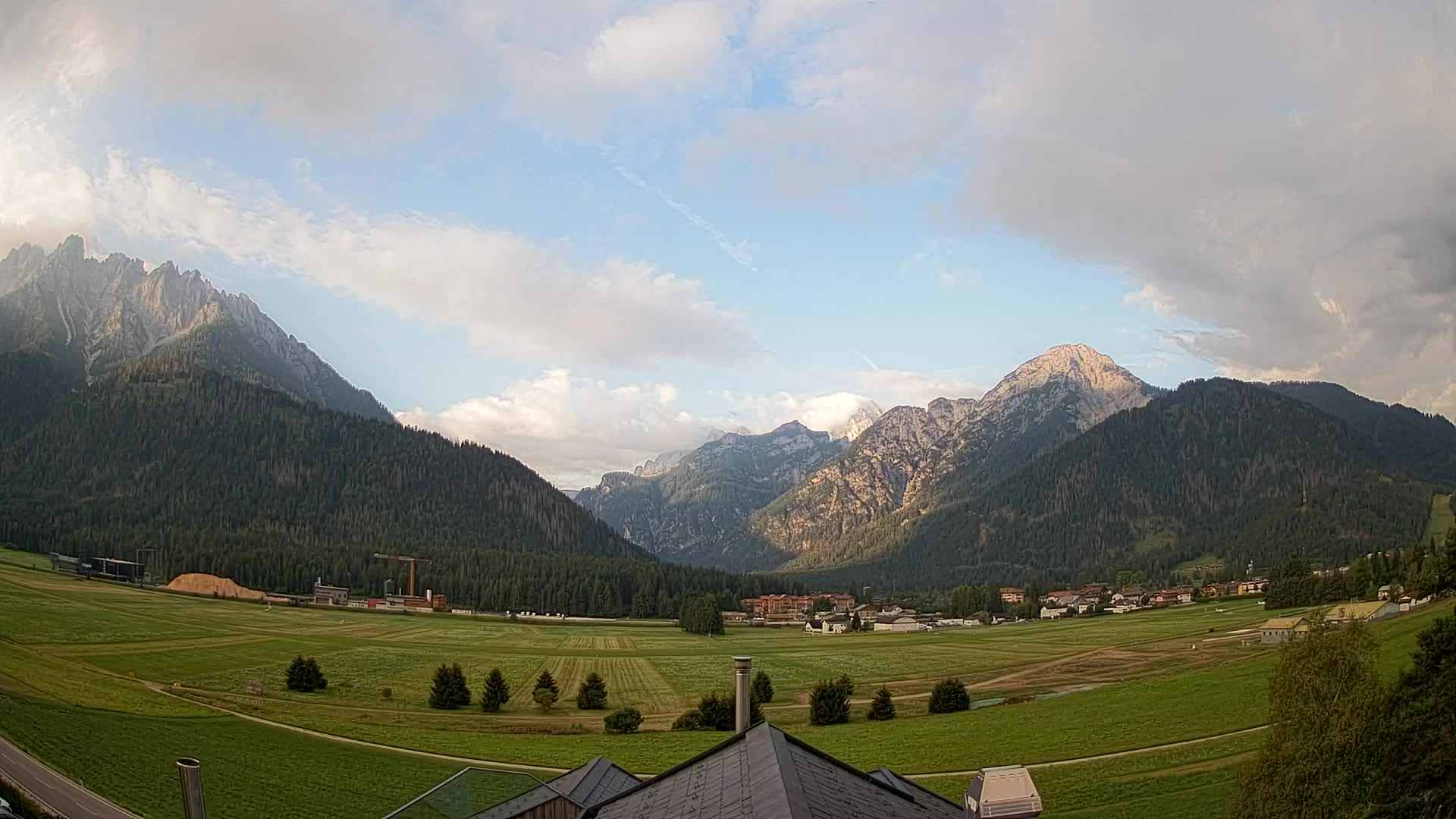 Webcam Dobbiaco Dolomiti – Vista dall’Hotel Rosengarten