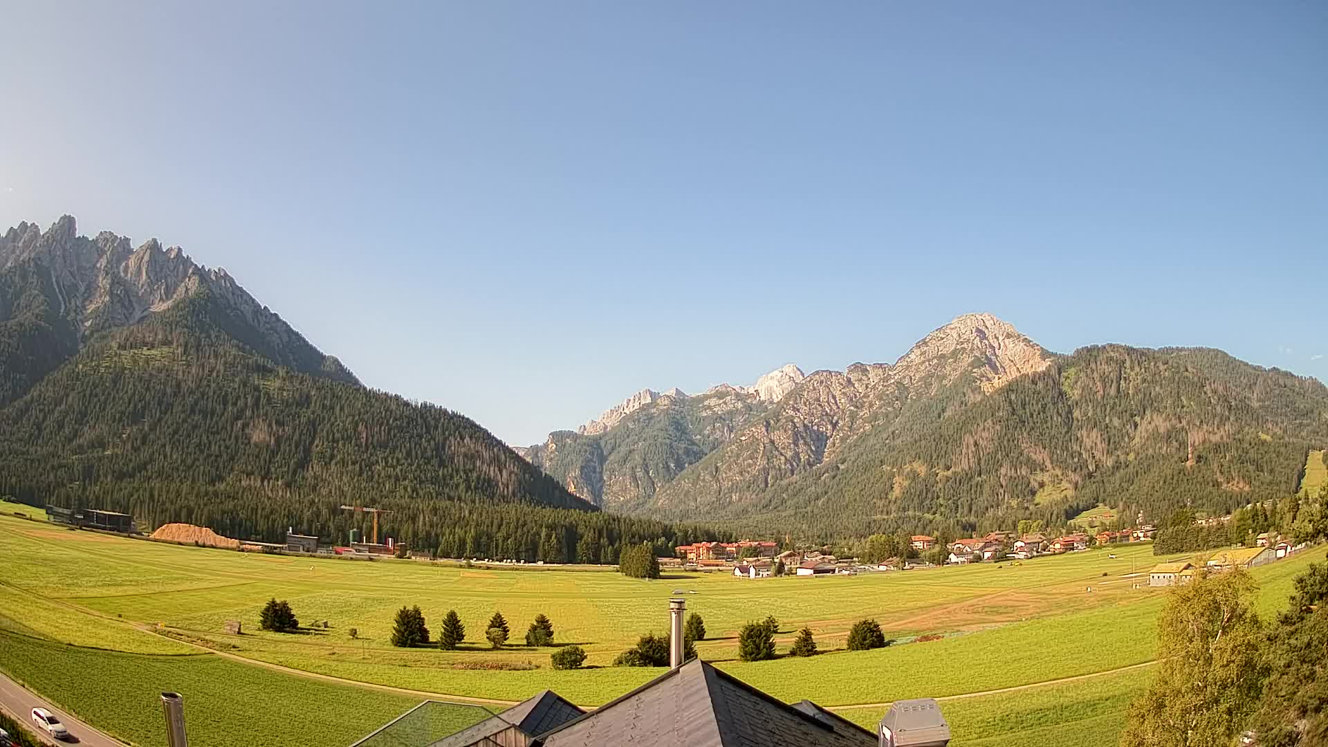 Webcam Toblach Dolomites – View from Hotel Rosengarten