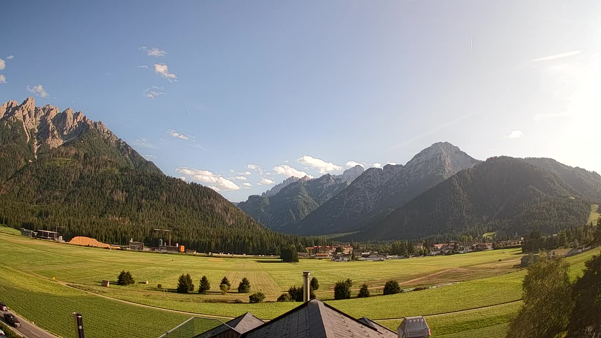 Webcam Toblach Dolomites – View from Hotel Rosengarten