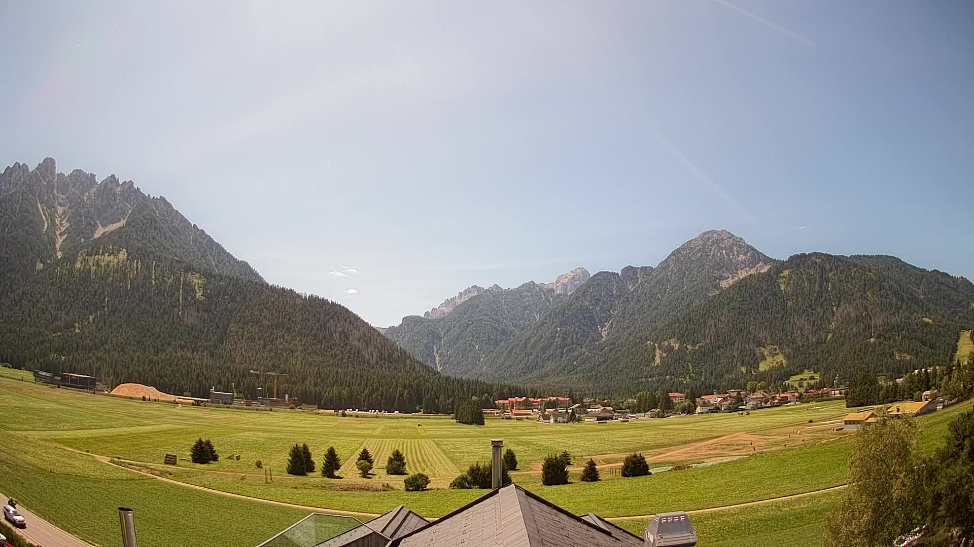 Web kamera Toblach Dolomiti – Pogled s Hotela Rosengarten