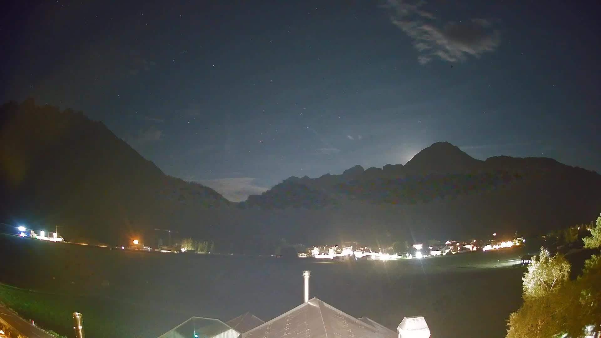 Web kamera Toblach Dolomiti – Pogled s Hotela Rosengarten