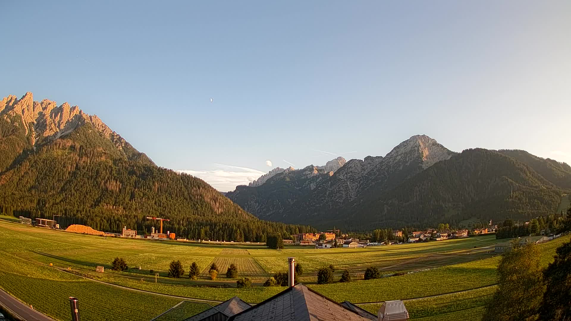 Webcam Toblach Dolomites – View from Hotel Rosengarten