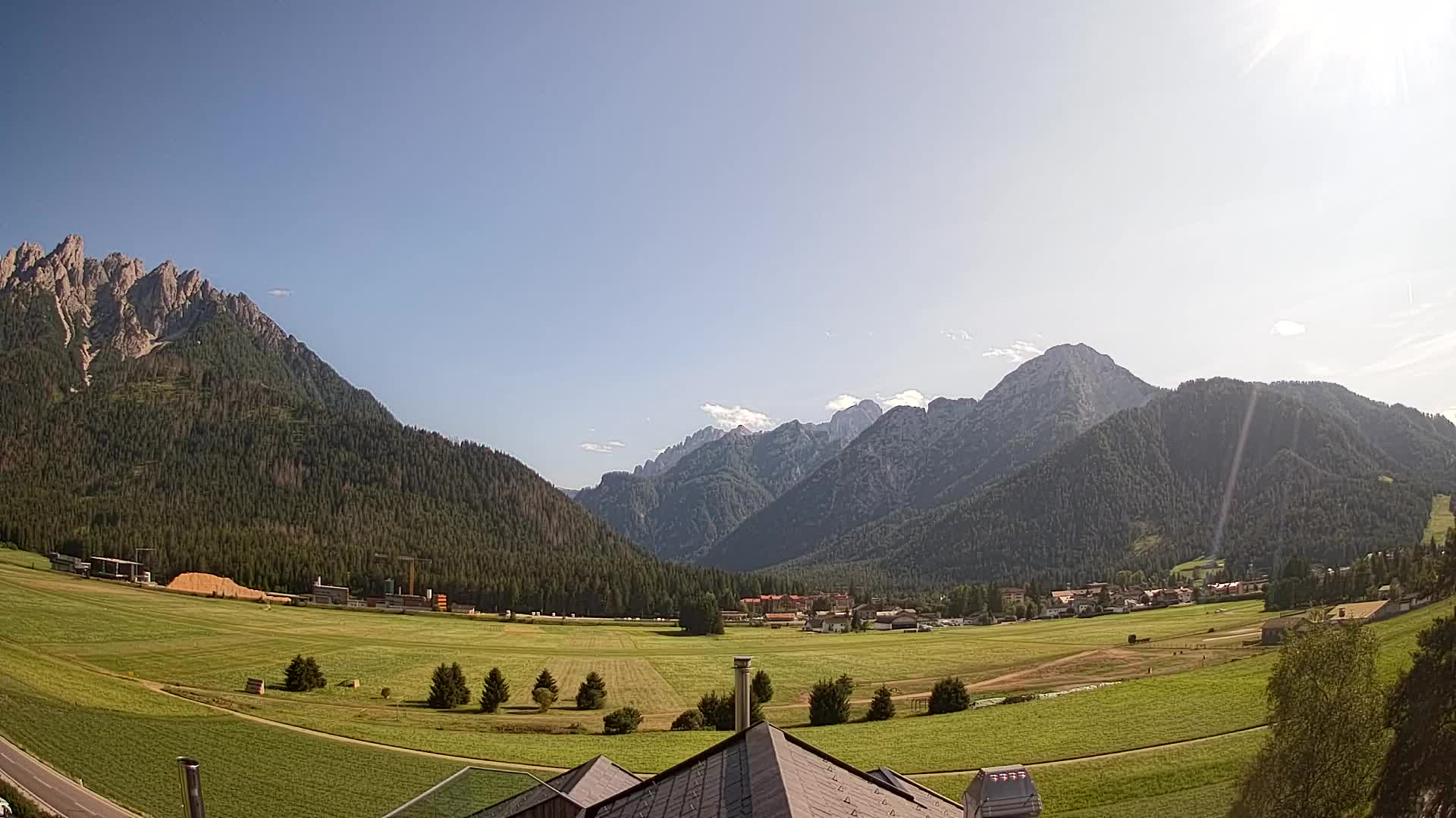 Webcam Toblach Dolomites – View from Hotel Rosengarten