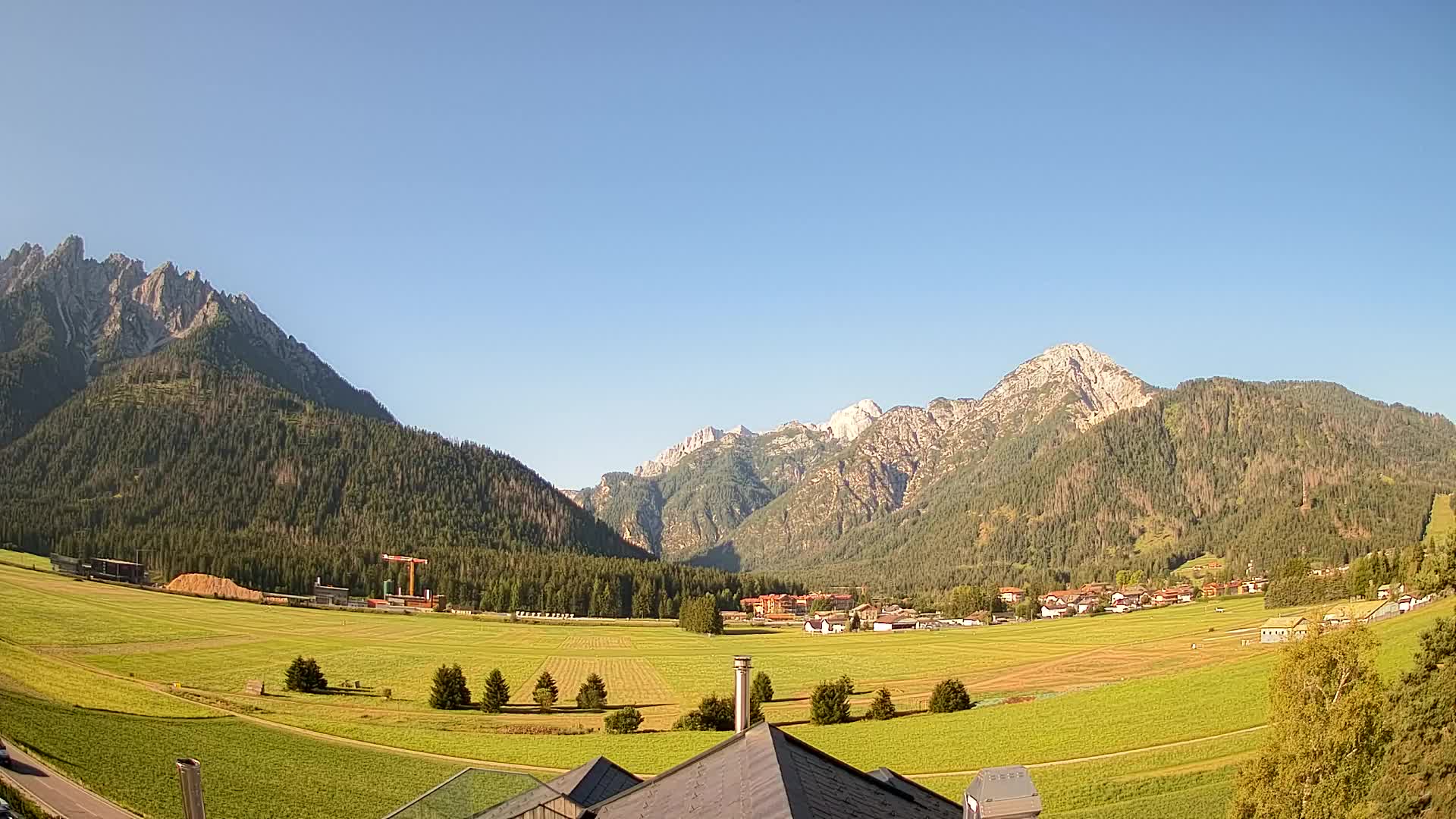 Webcam Toblach Dolomites – View from Hotel Rosengarten