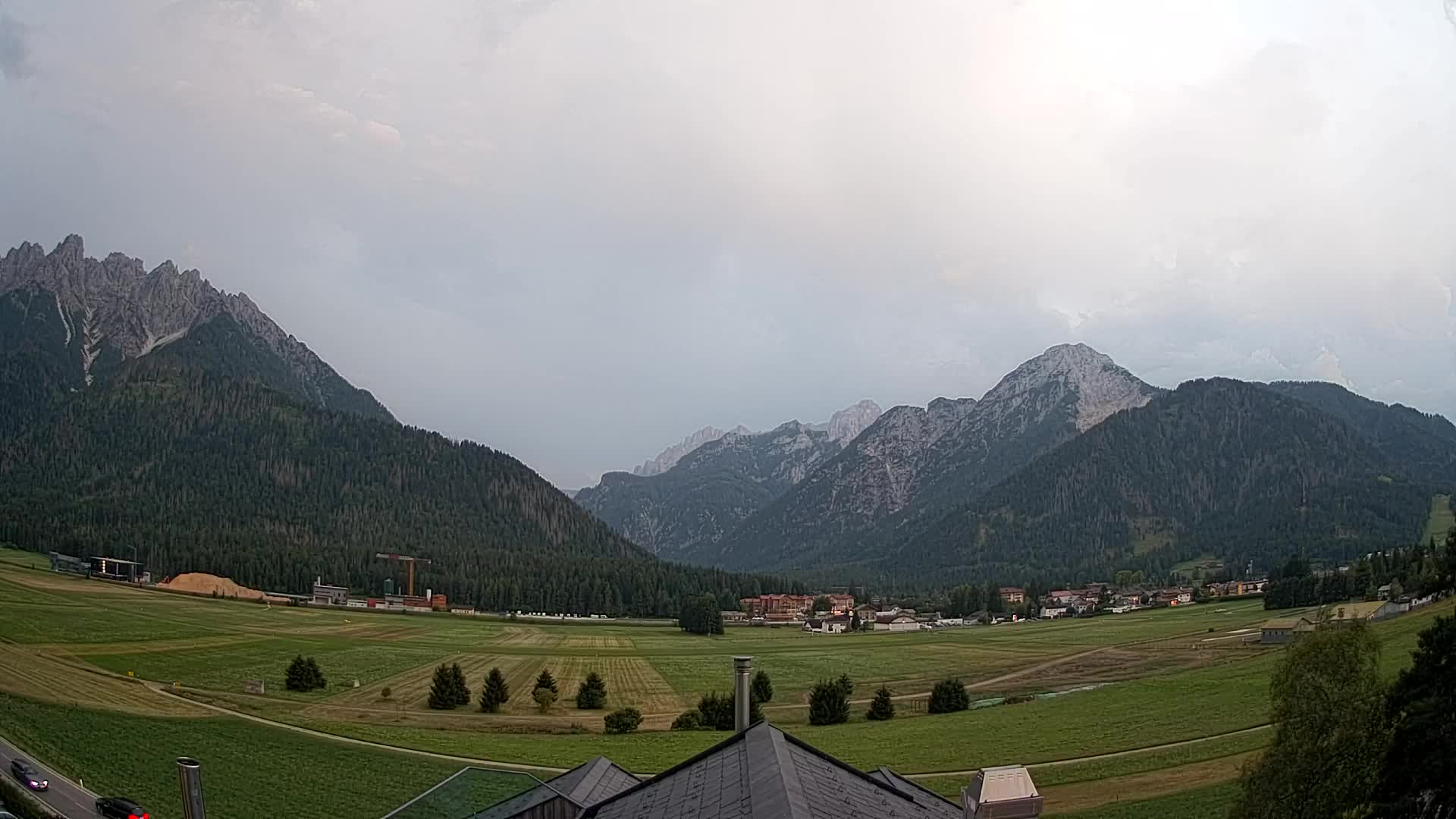 Web kamera Toblach Dolomiti – Pogled s Hotela Rosengarten