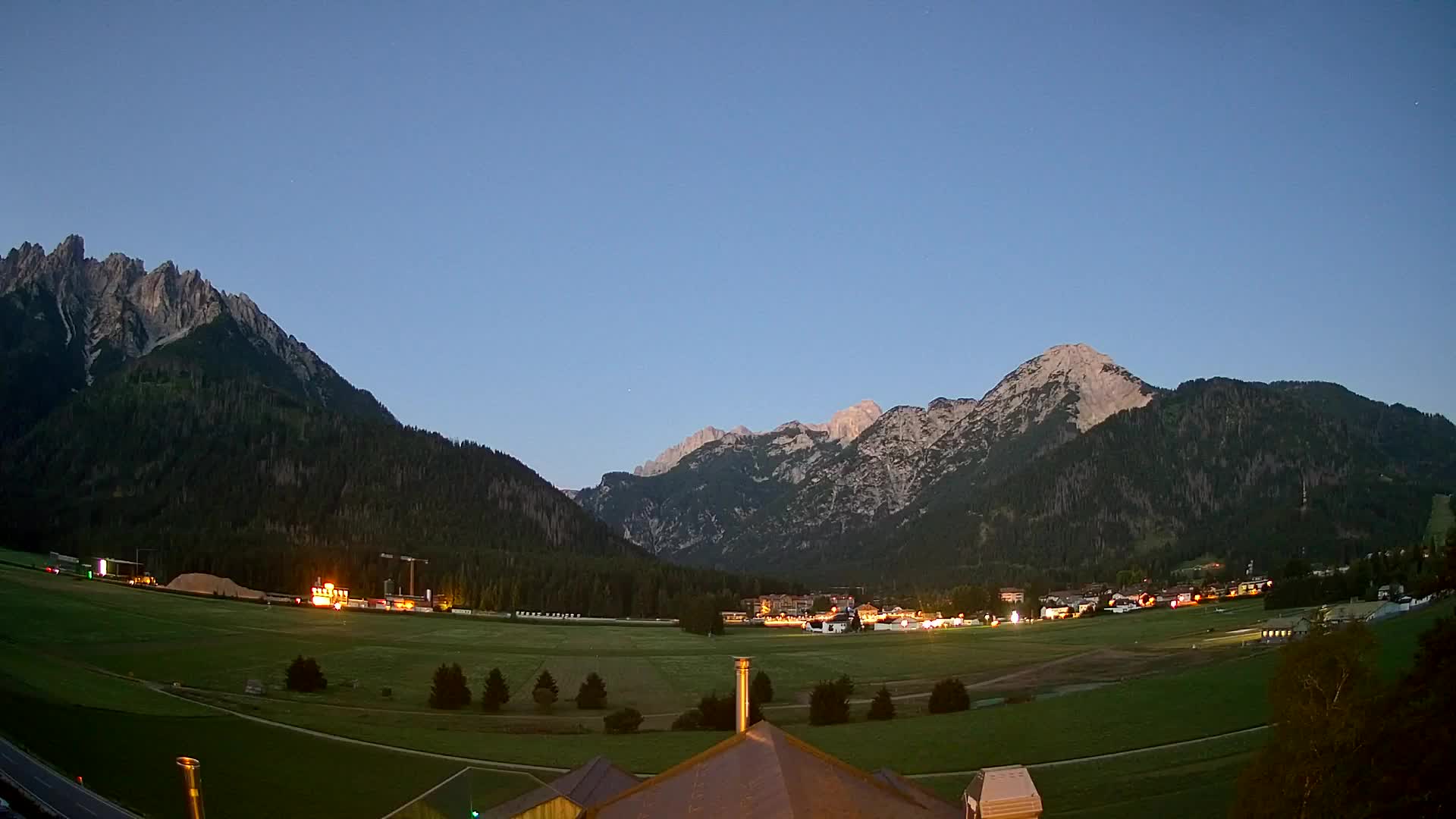 Webcam Toblach Dolomites – View from Hotel Rosengarten