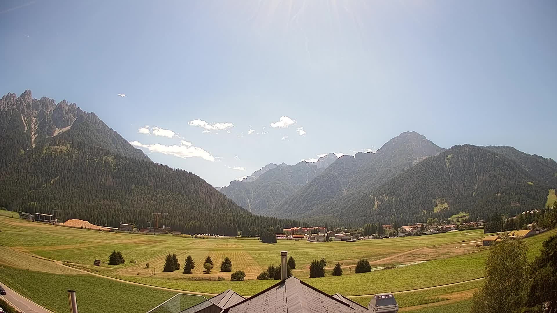 Webcam Toblach Dolomites – View from Hotel Rosengarten